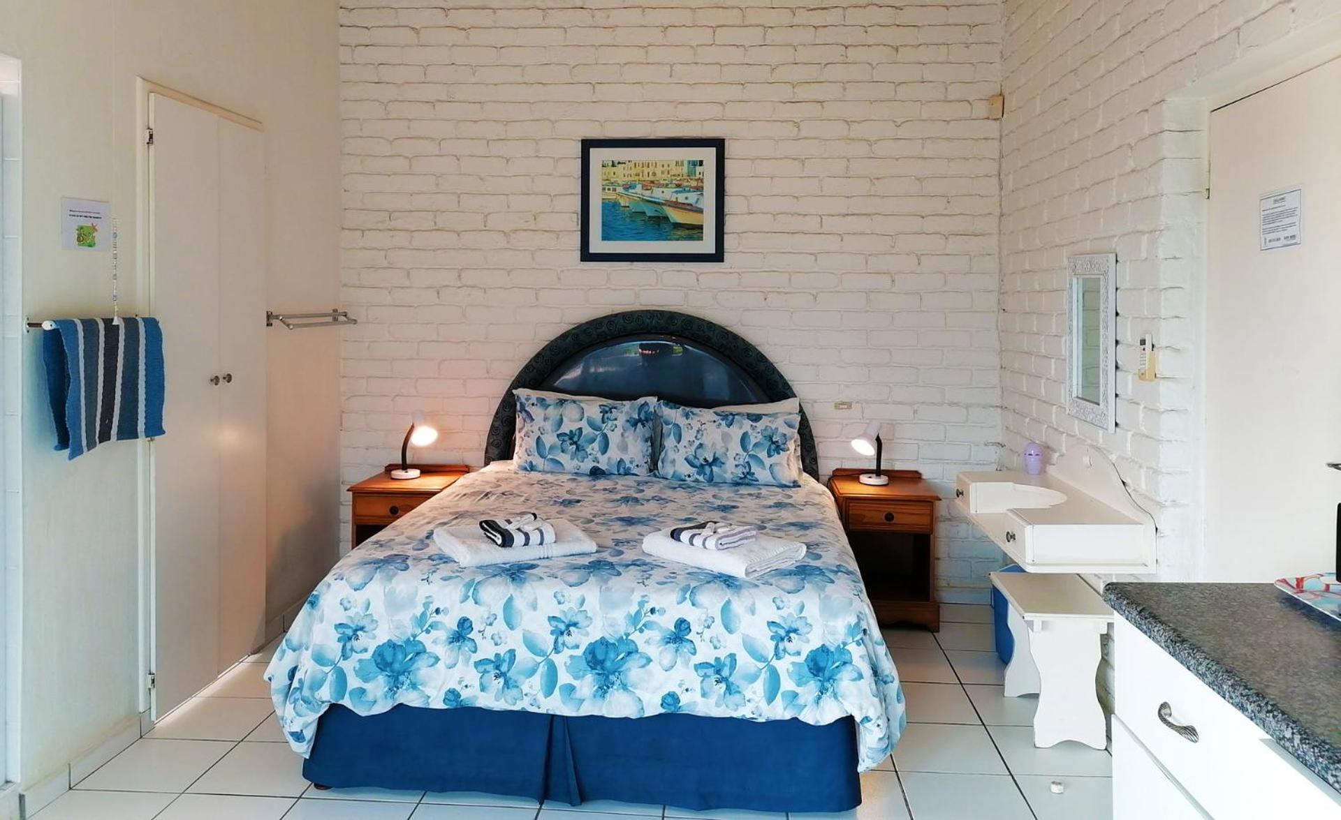 Queen Room with Balcony photo 1