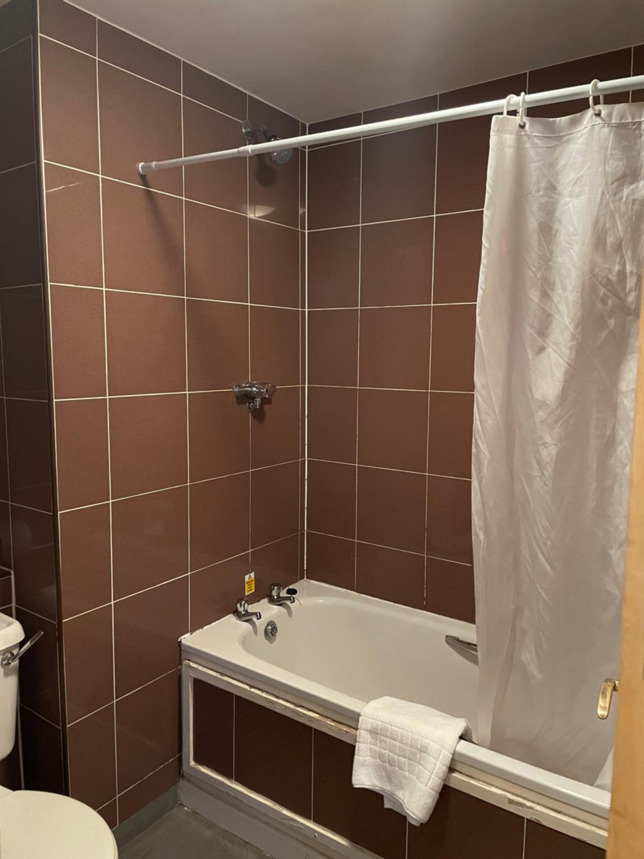 Standard Double Room - Photo 4
