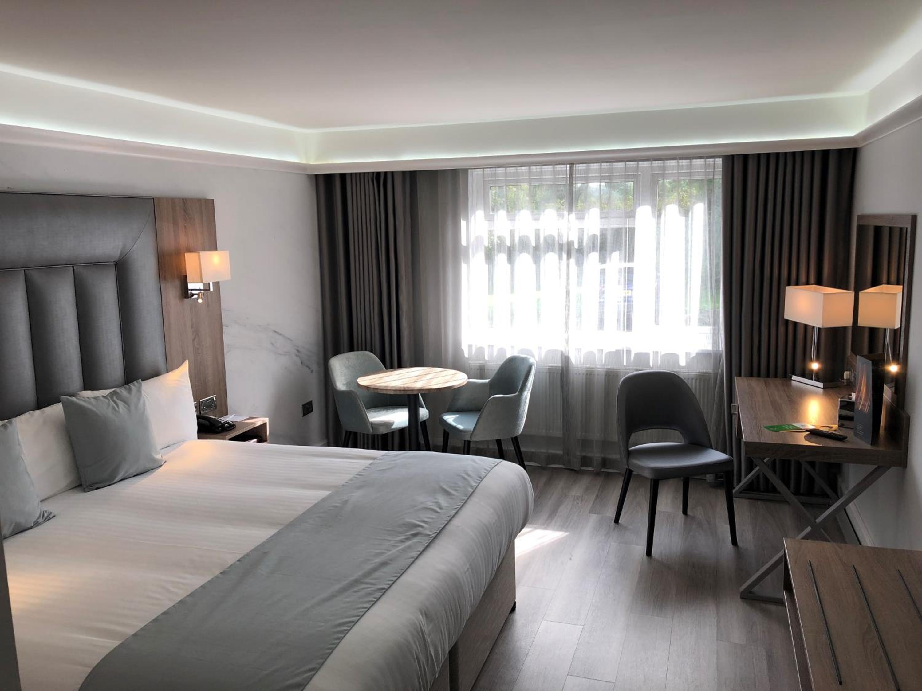 Deluxe Room - Photo 3