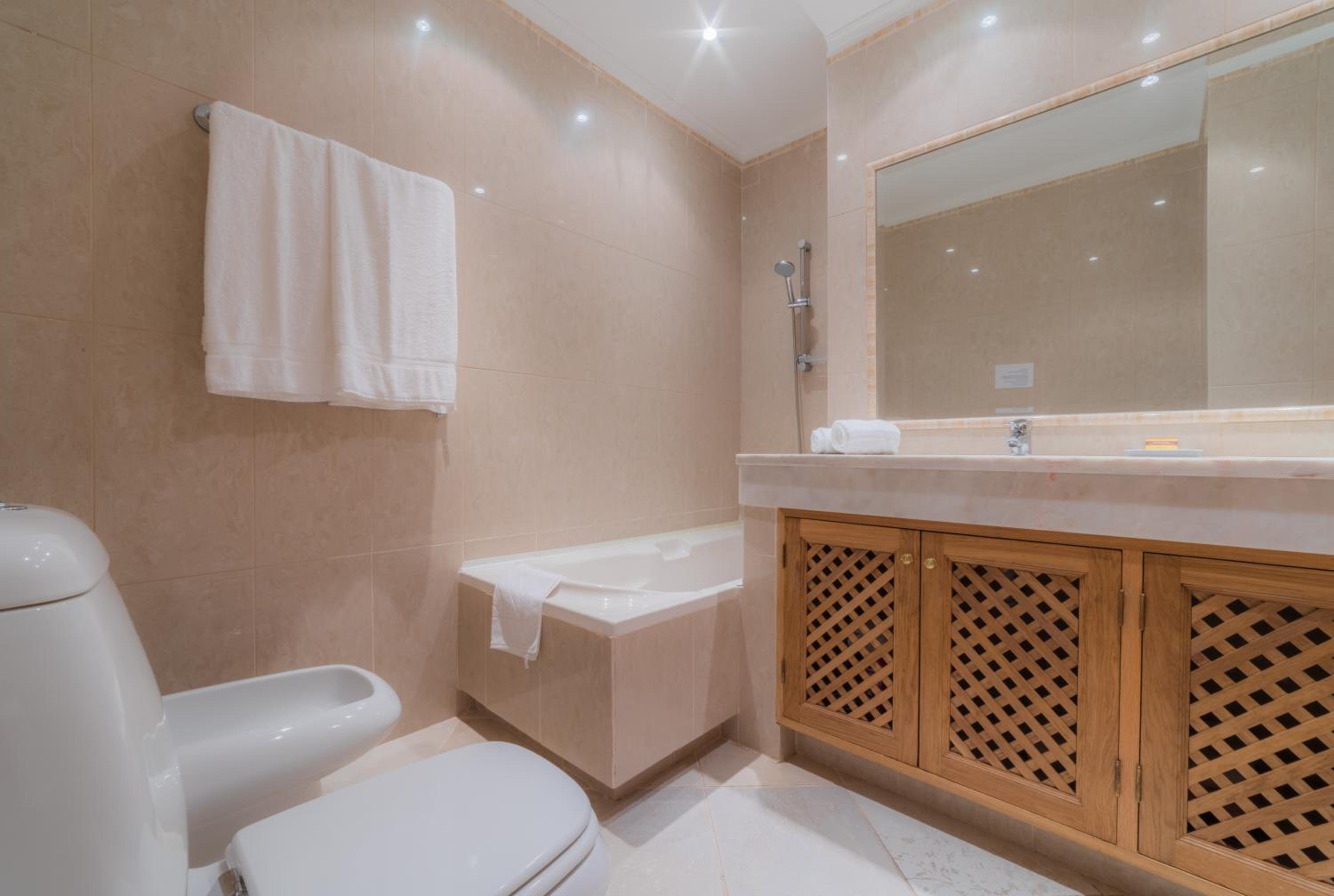 Three-Bedroom Villa photo 2