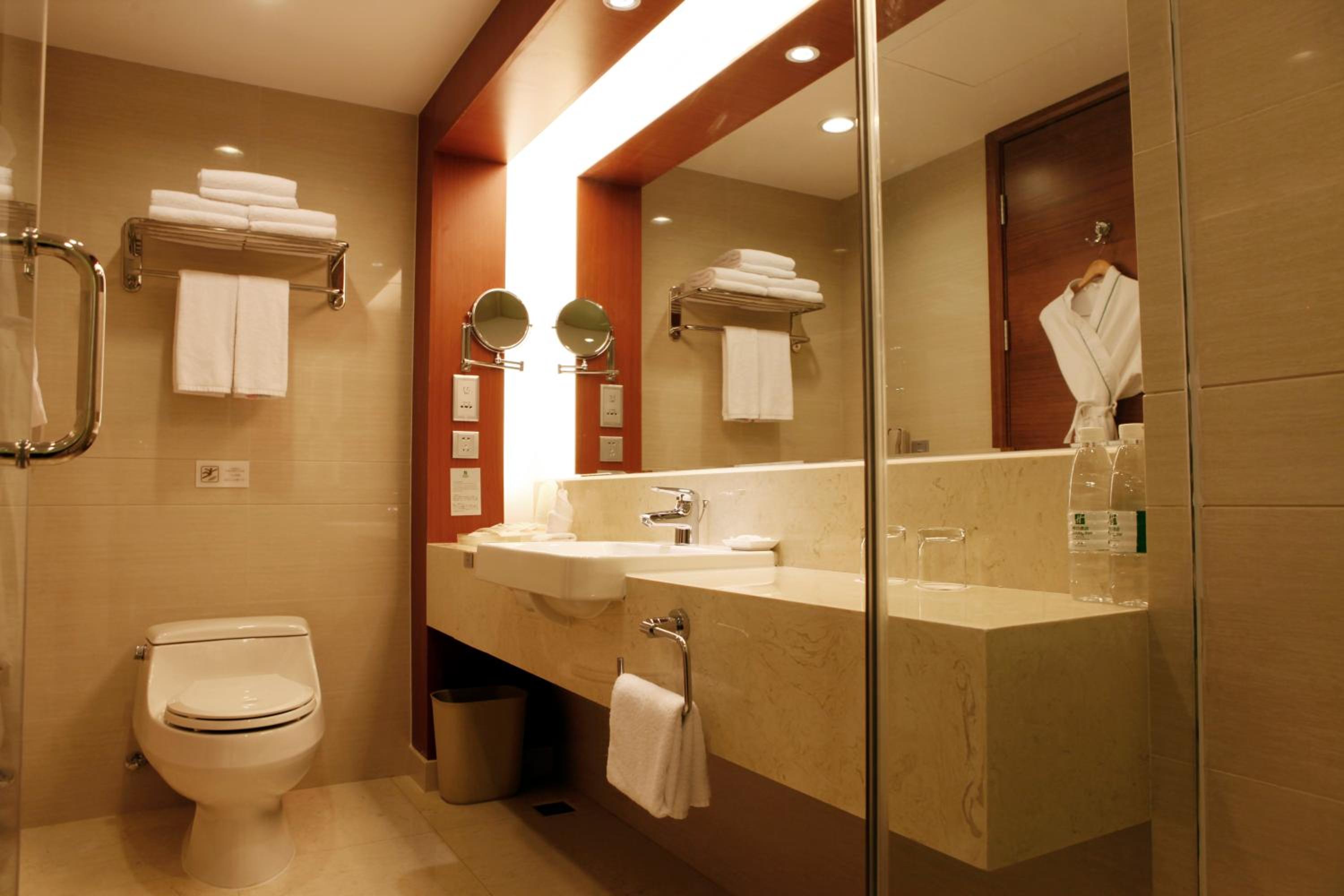 Standard Double Room with Two Double Beds - Photo 4