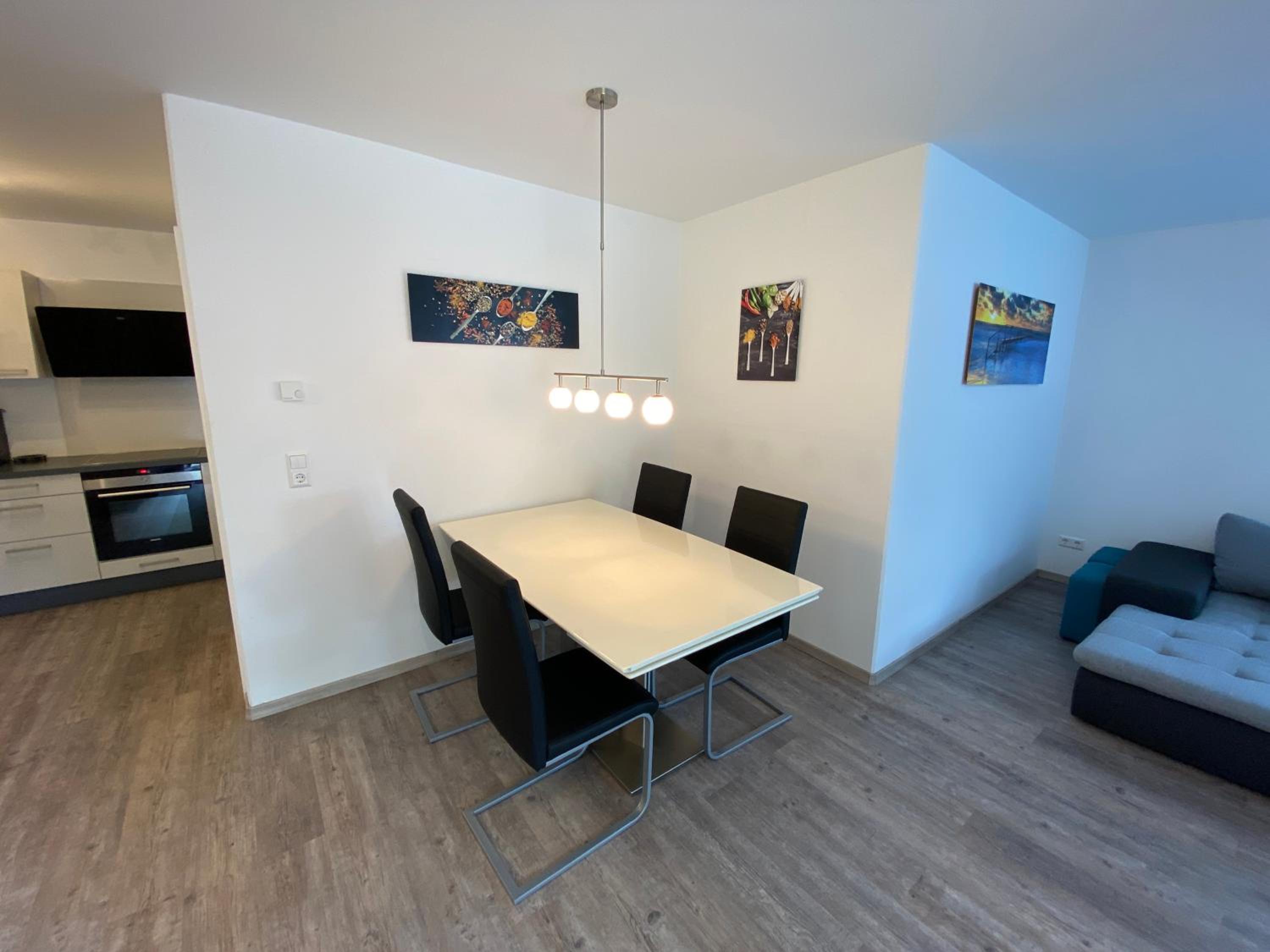 One-Bedroom Apartment photo 3