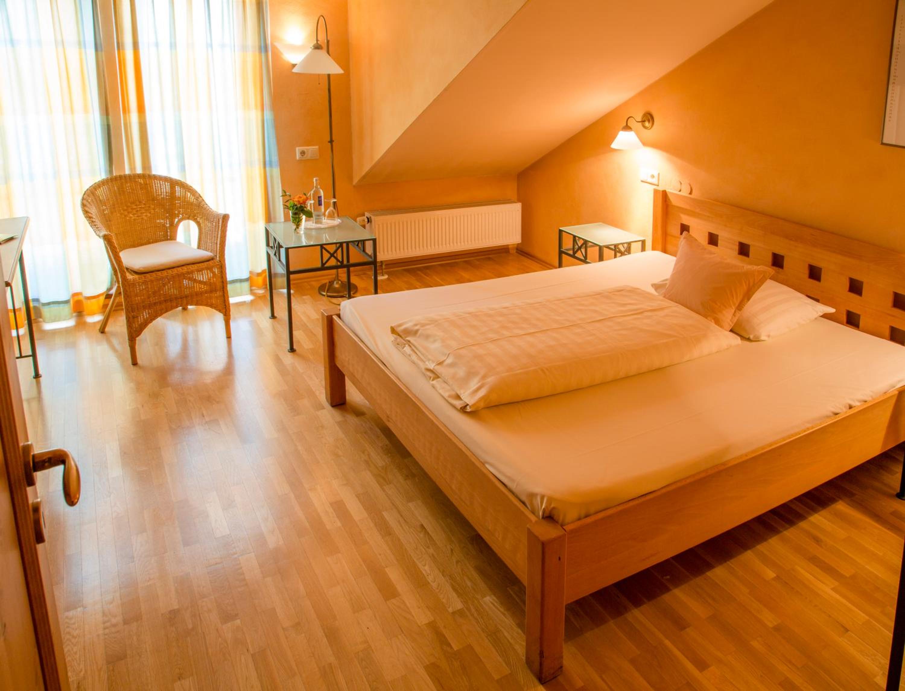 Standard Double Room - Photo 2