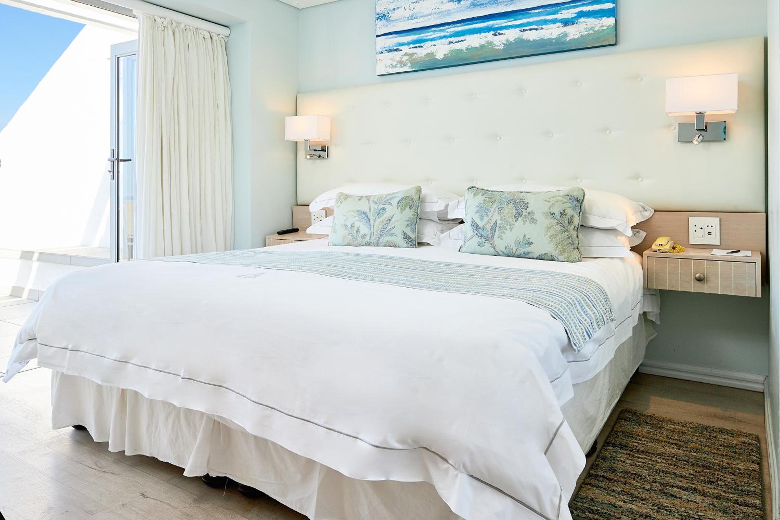2 Bedroom Sea View Apartment