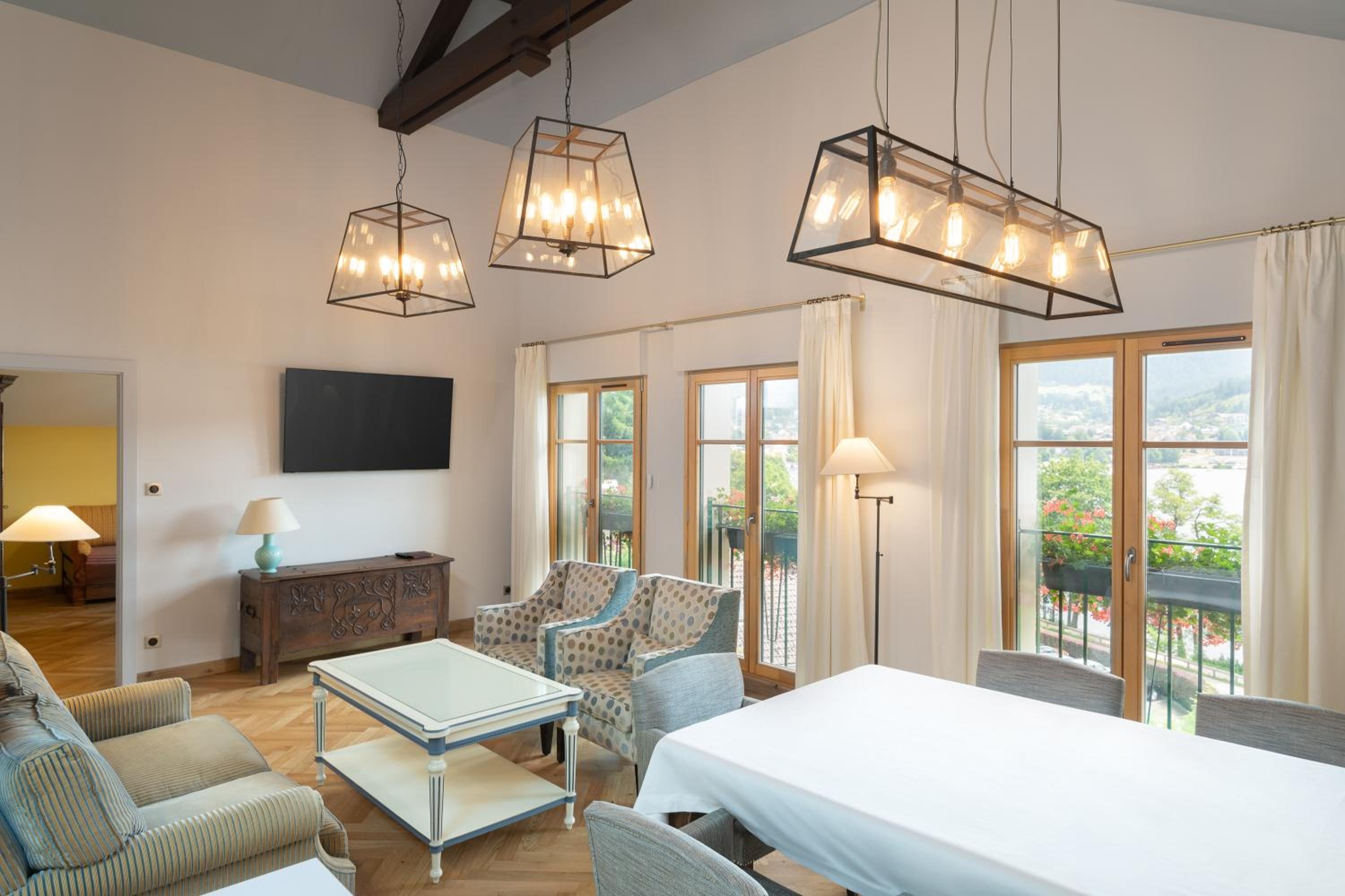 Executive Suite photo 2