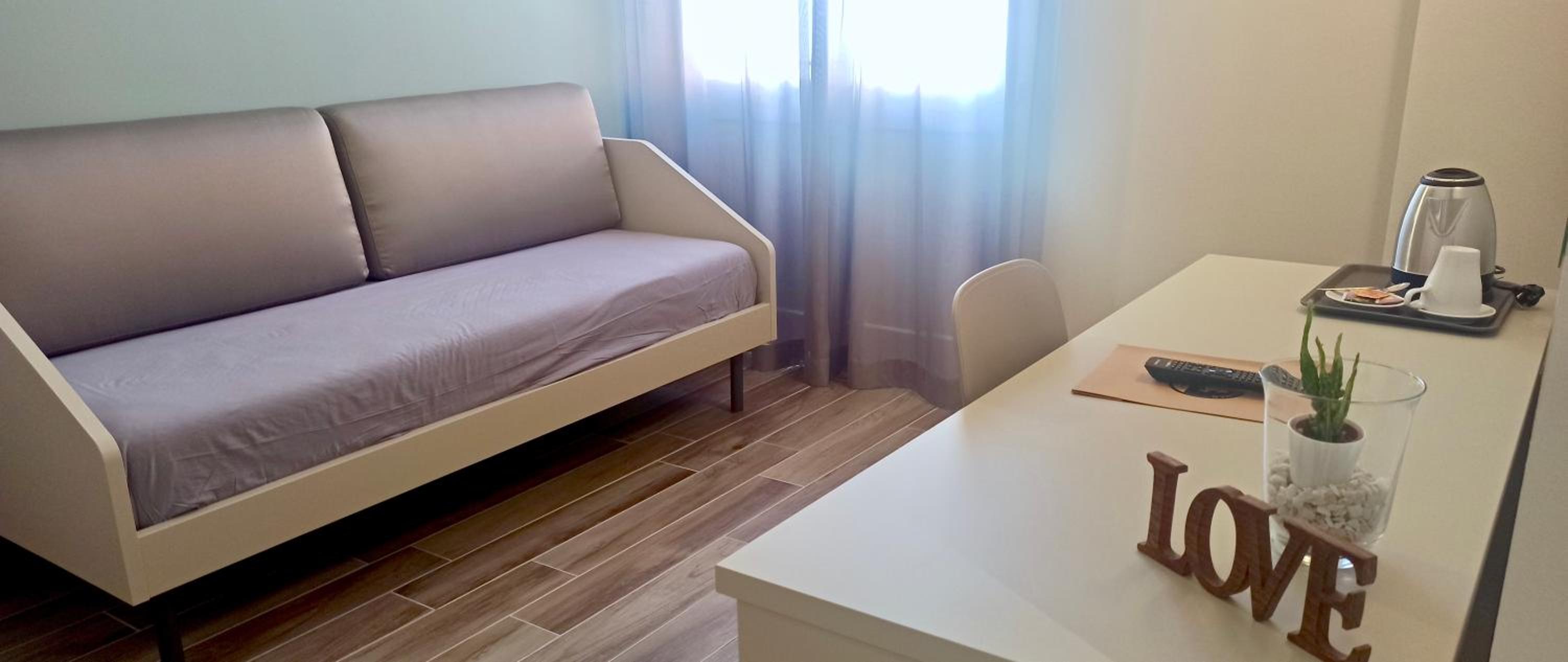 Deluxe Room - Photo 6