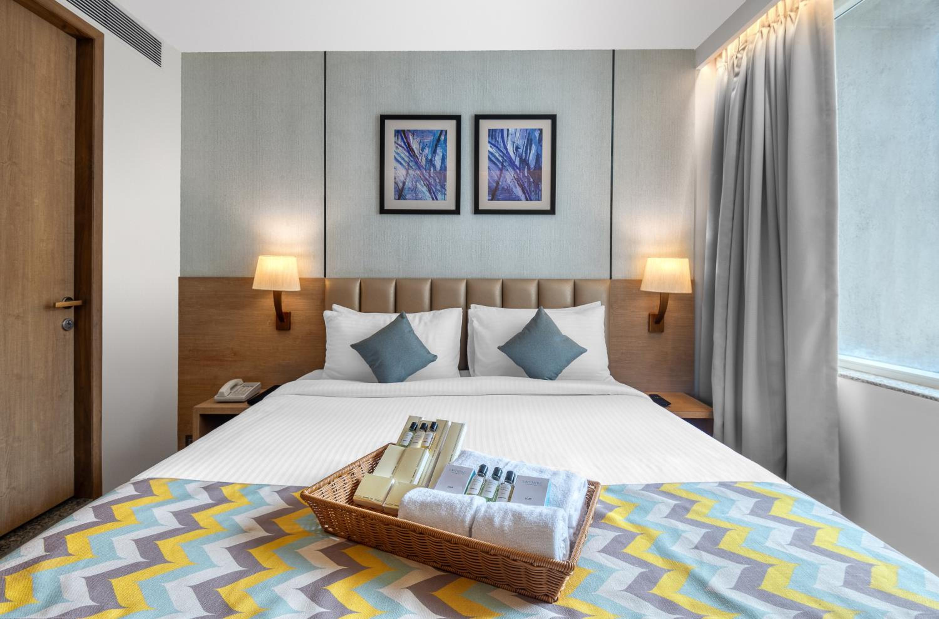 Standard King Room - Photo 3