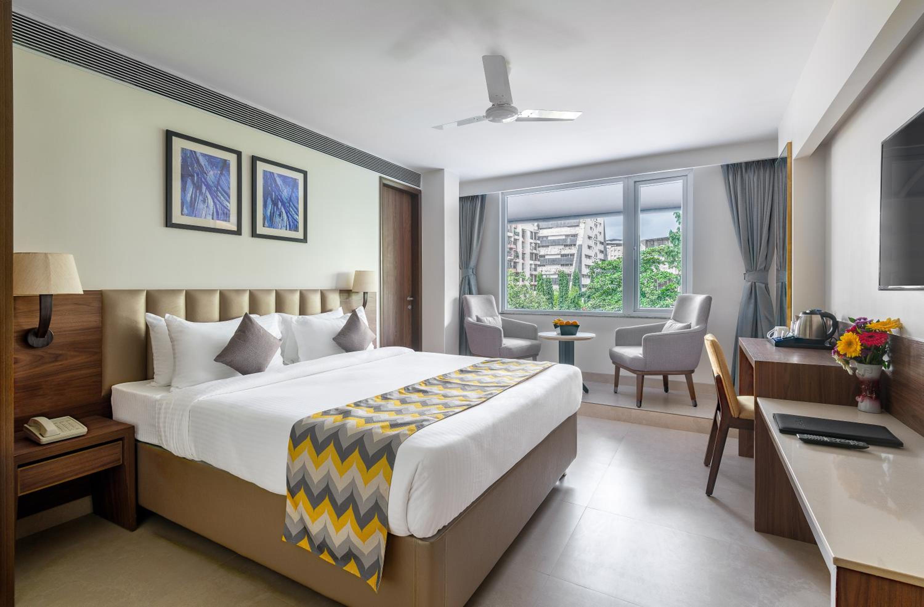 Deluxe Room - Photo 2