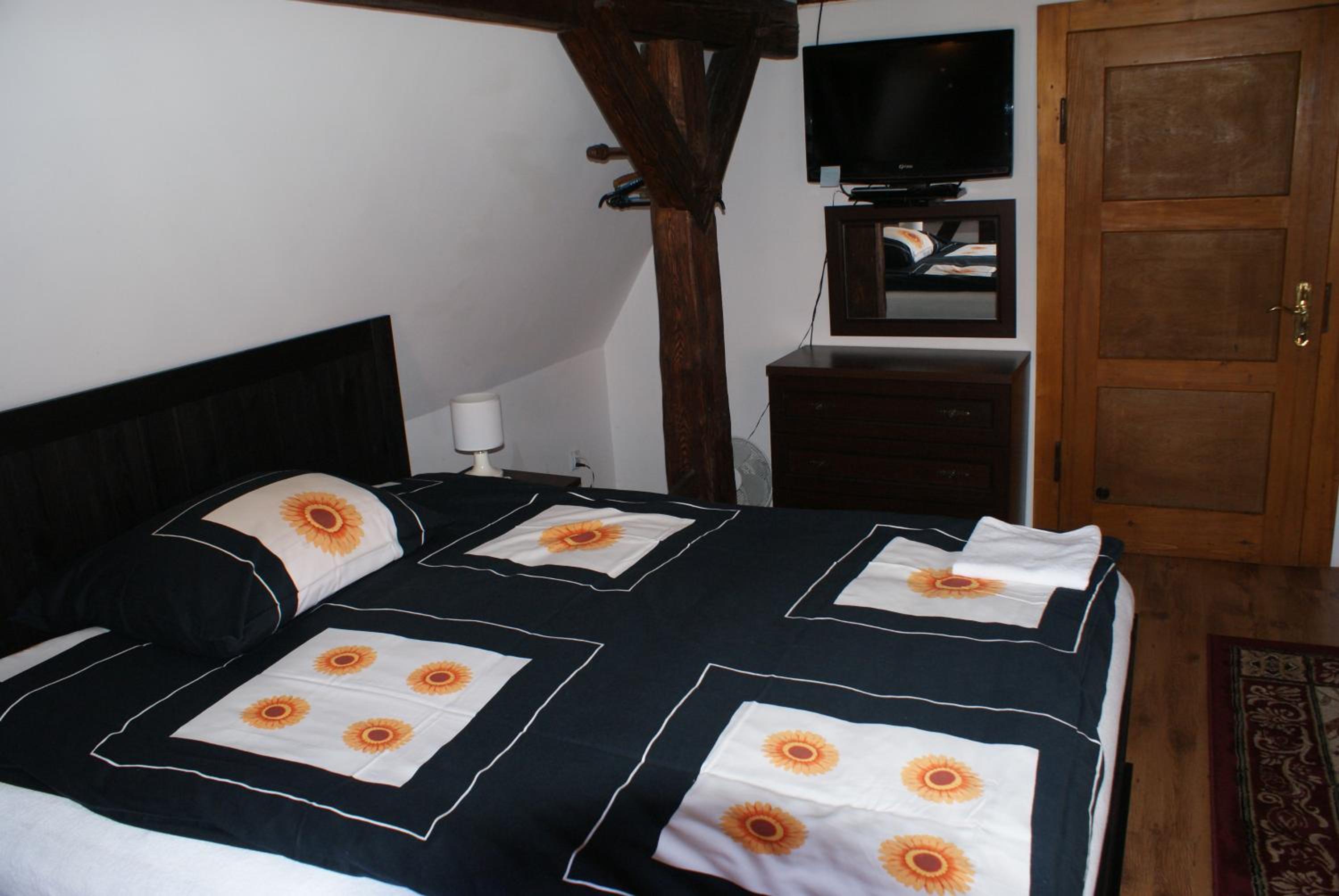 Superior Double Room with Extra Bed photo 2