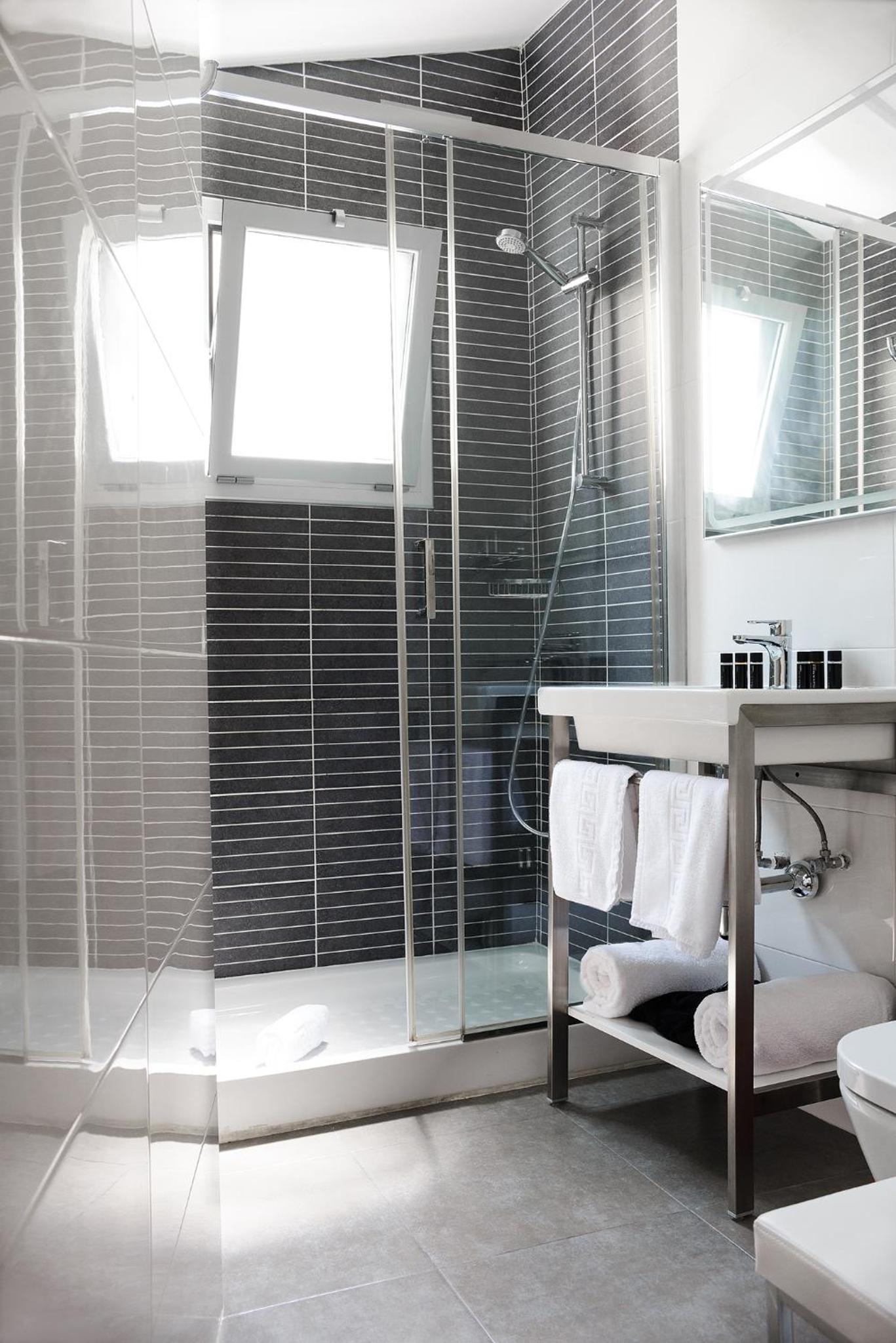 King Room with Balcony - Patio View