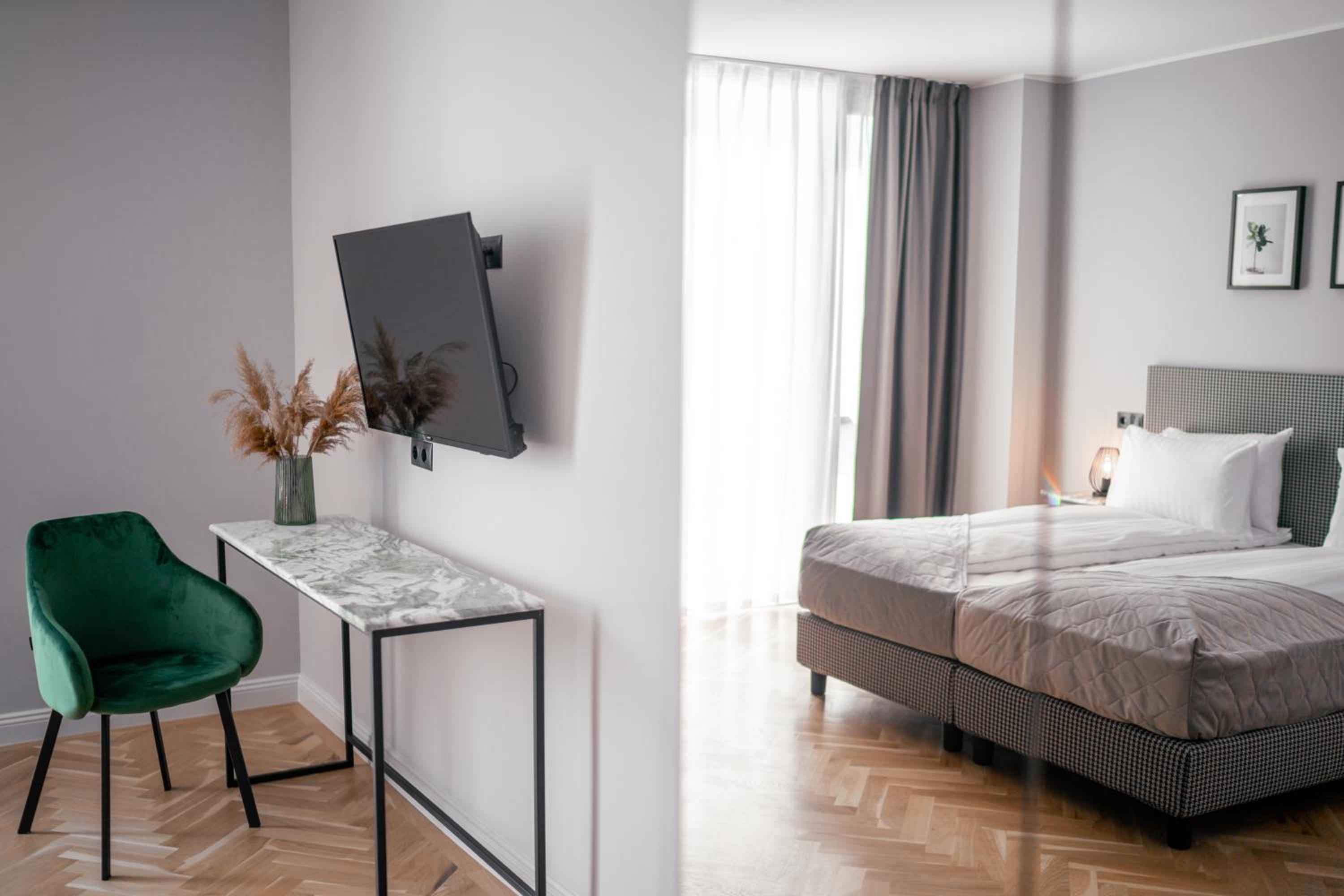 Superior Twin Room - Photo 6