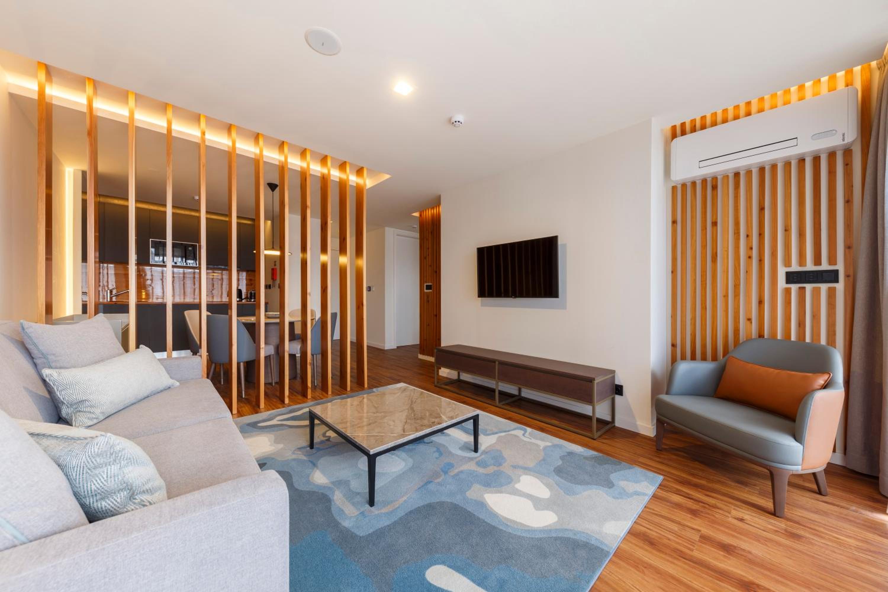 One-Bedroom Apartment - Photo 6