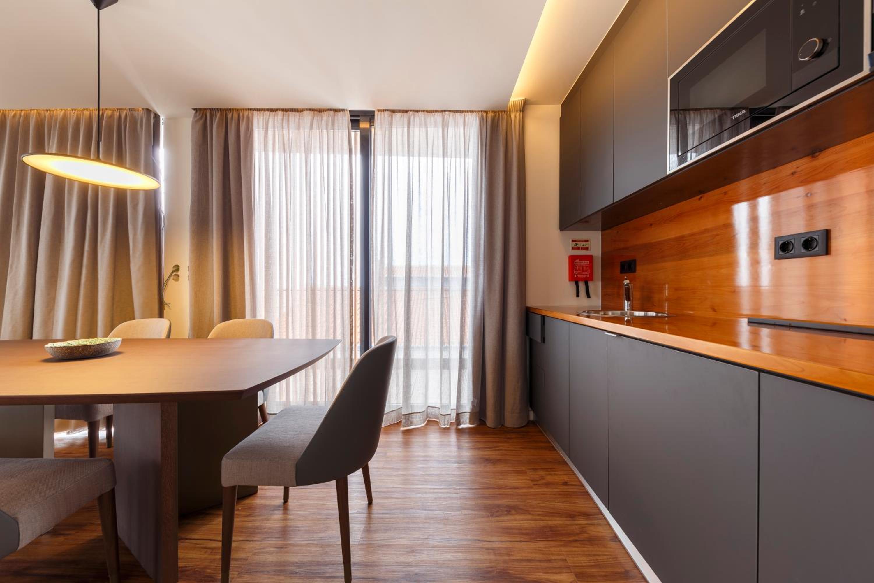 Two-Bedroom Apartment - Photo 4