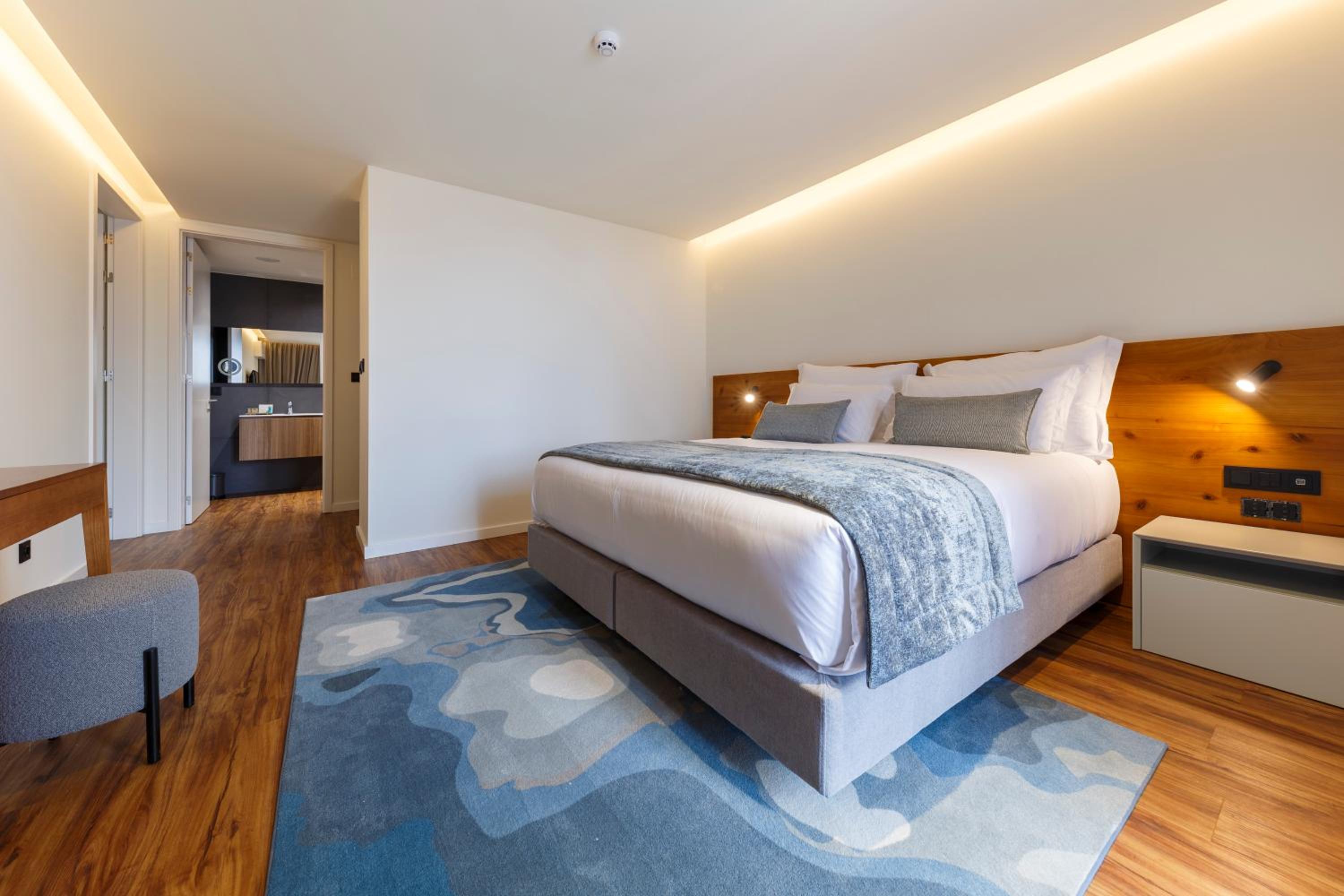 Two-Bedroom Apartment - Photo 1