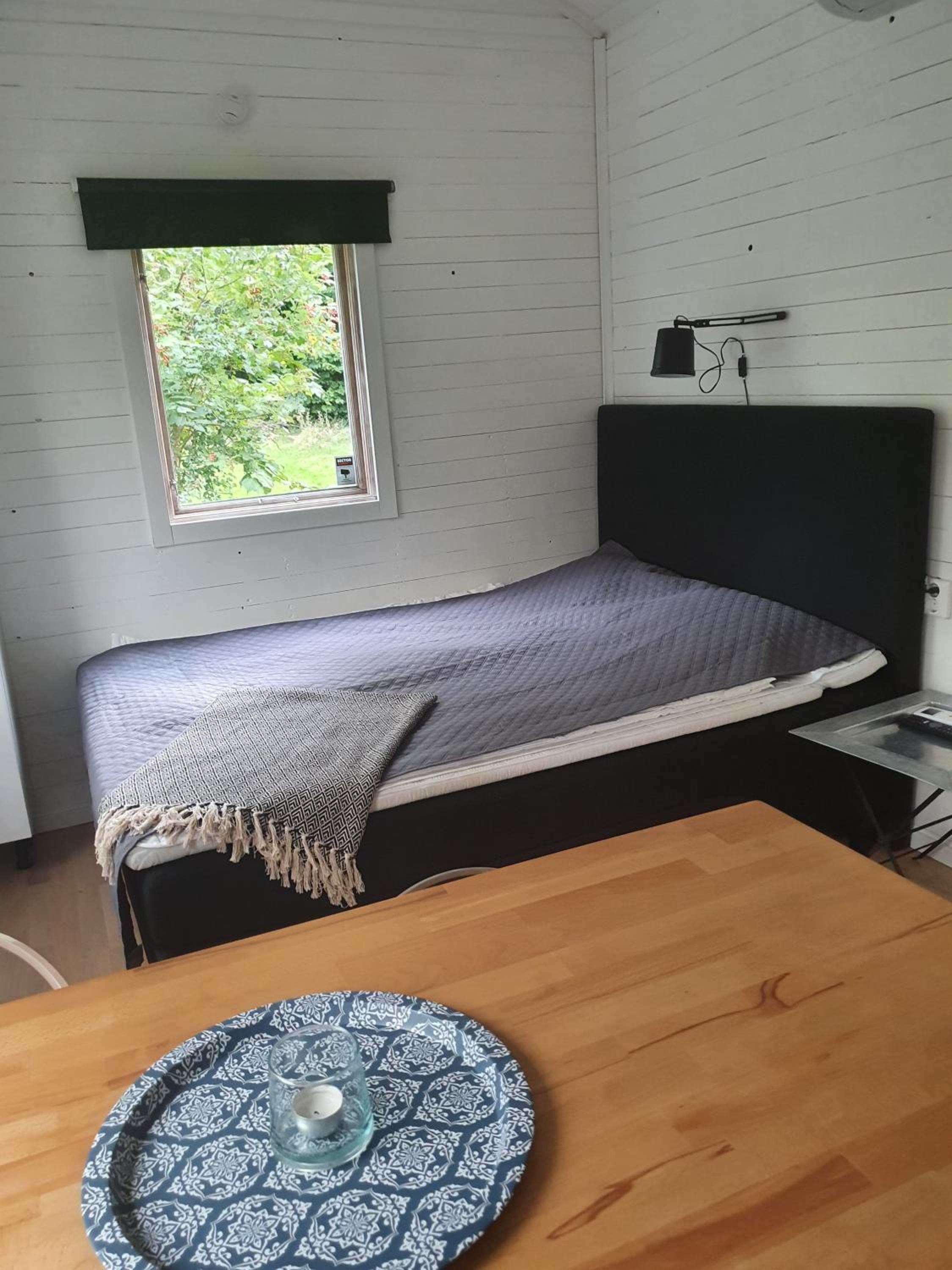 One-Bedroom House photo 1
