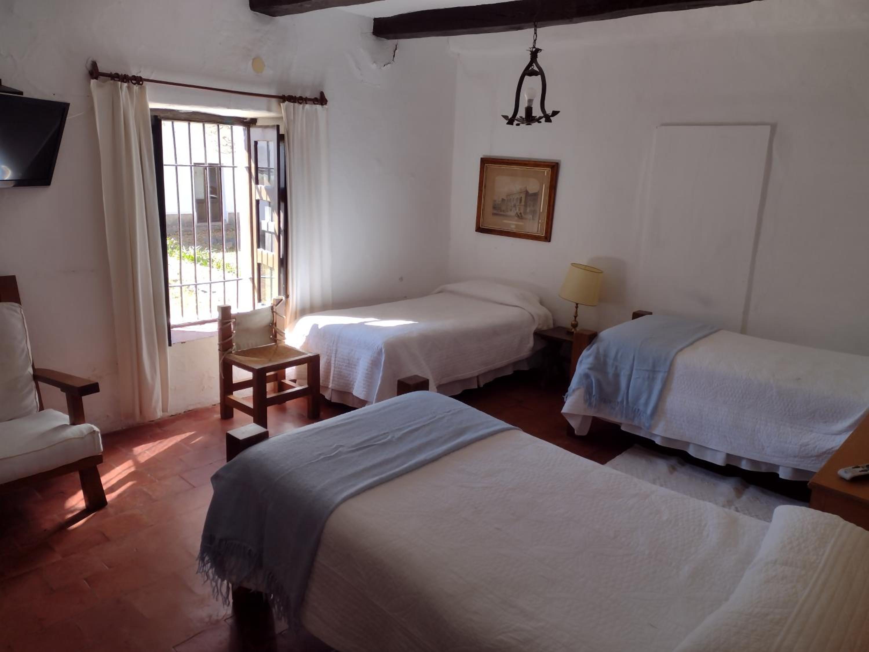 Triple Room photo 2