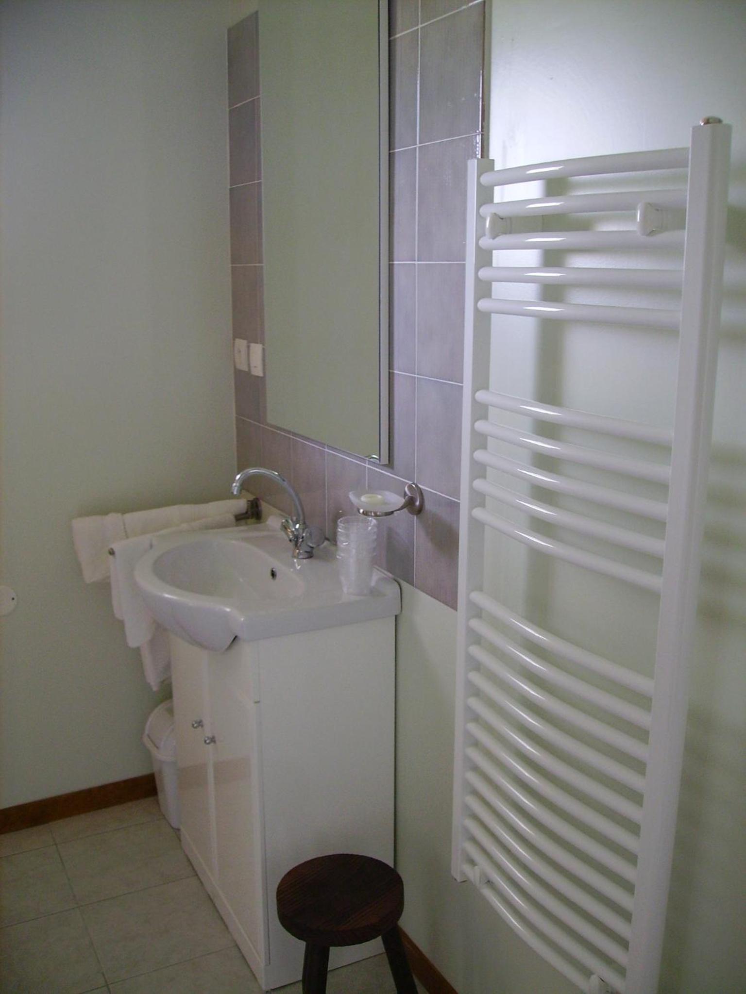 Family Room with Shower - Photo 3