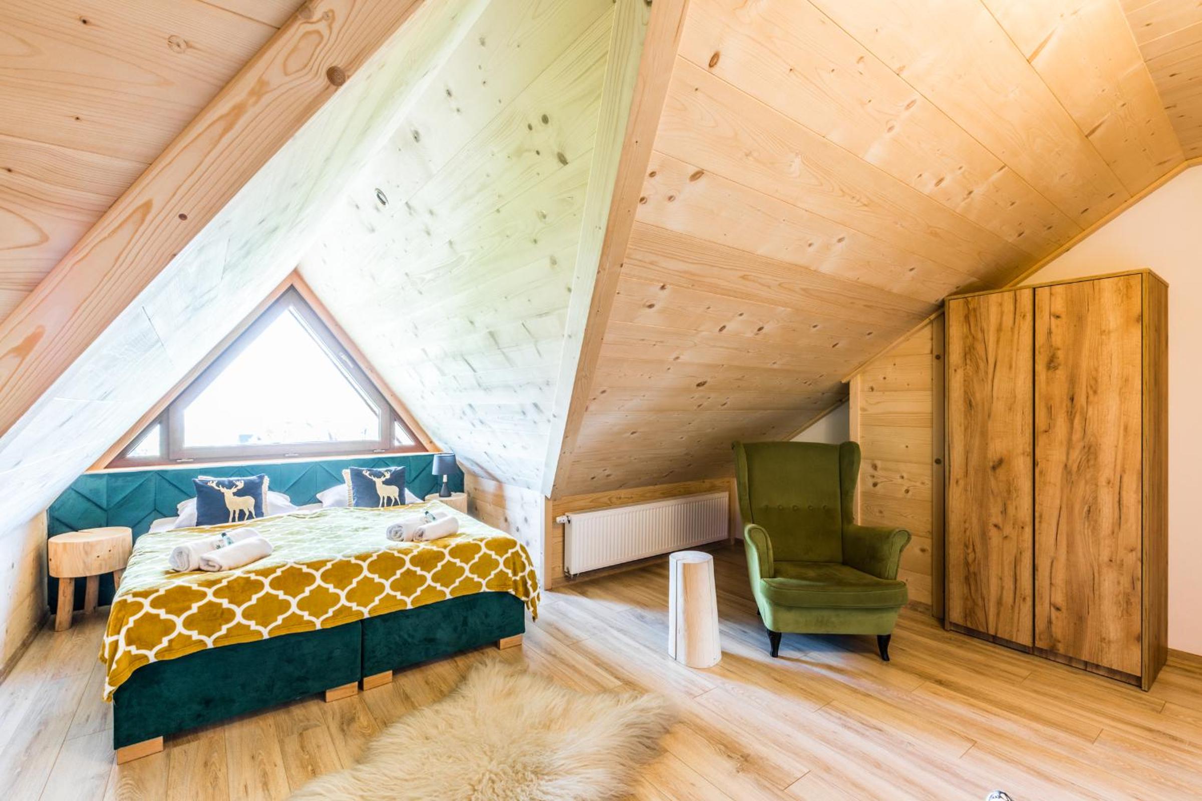 King Room with Mountain View