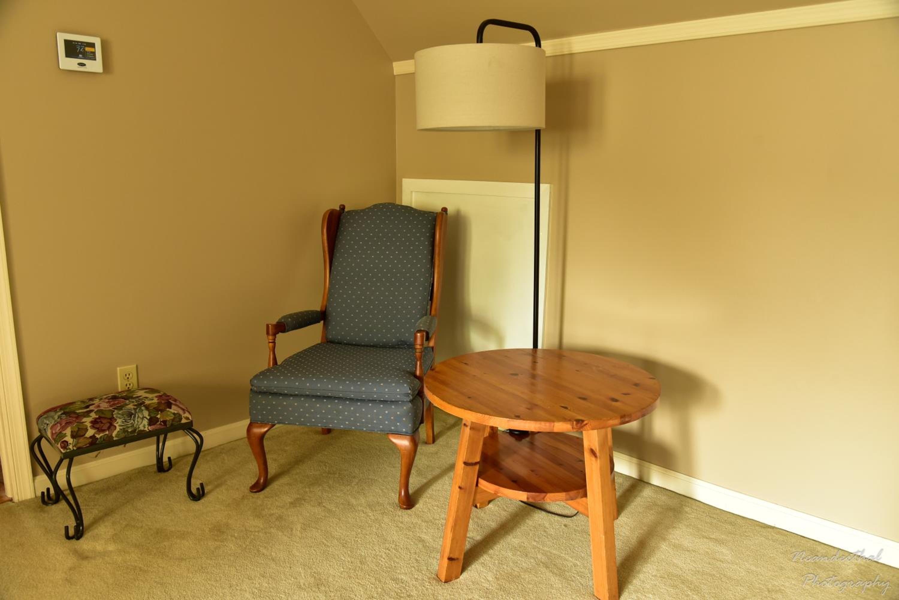 Deluxe King Room - Photo 1