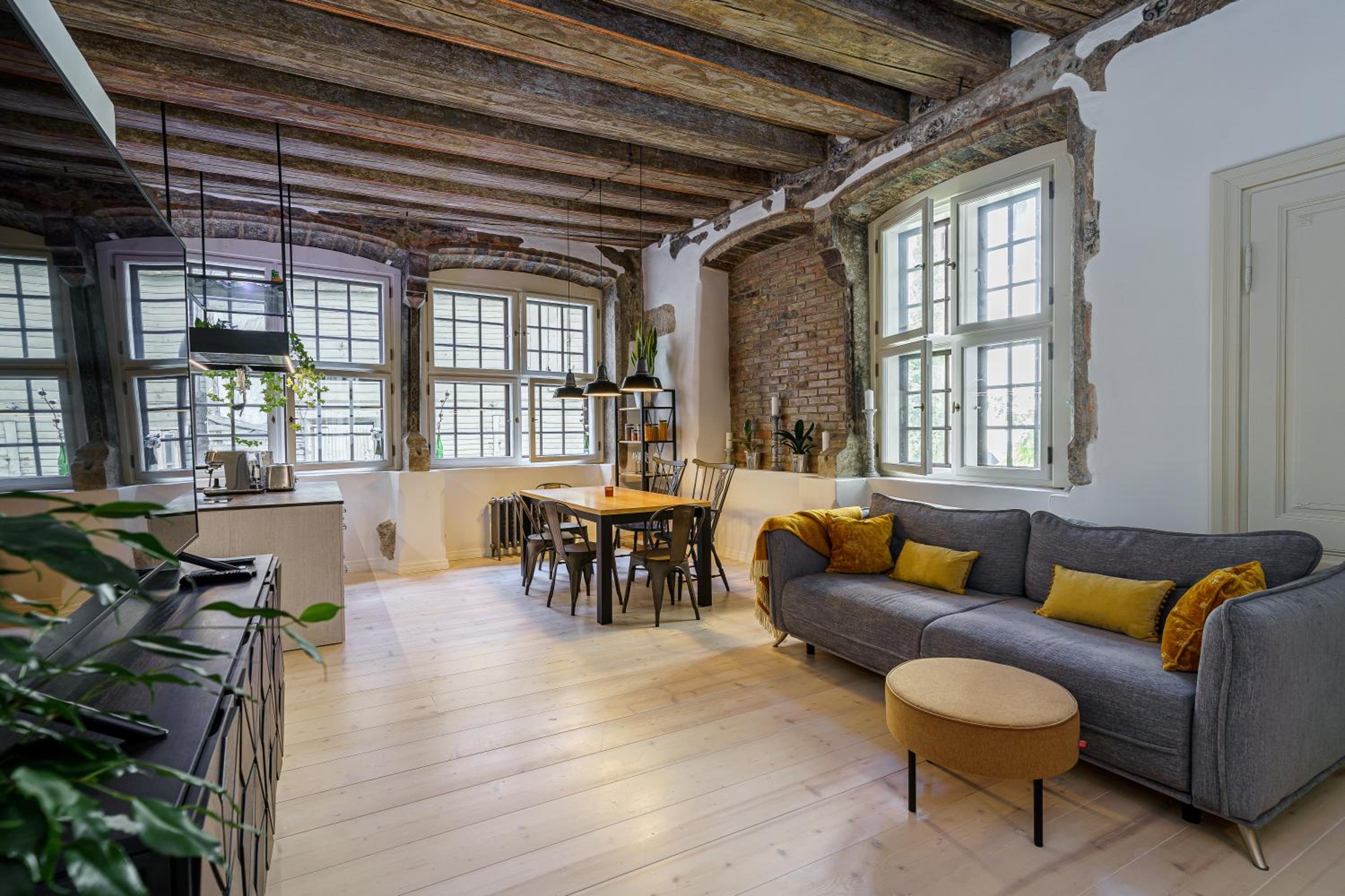 One-Bedroom Apartment