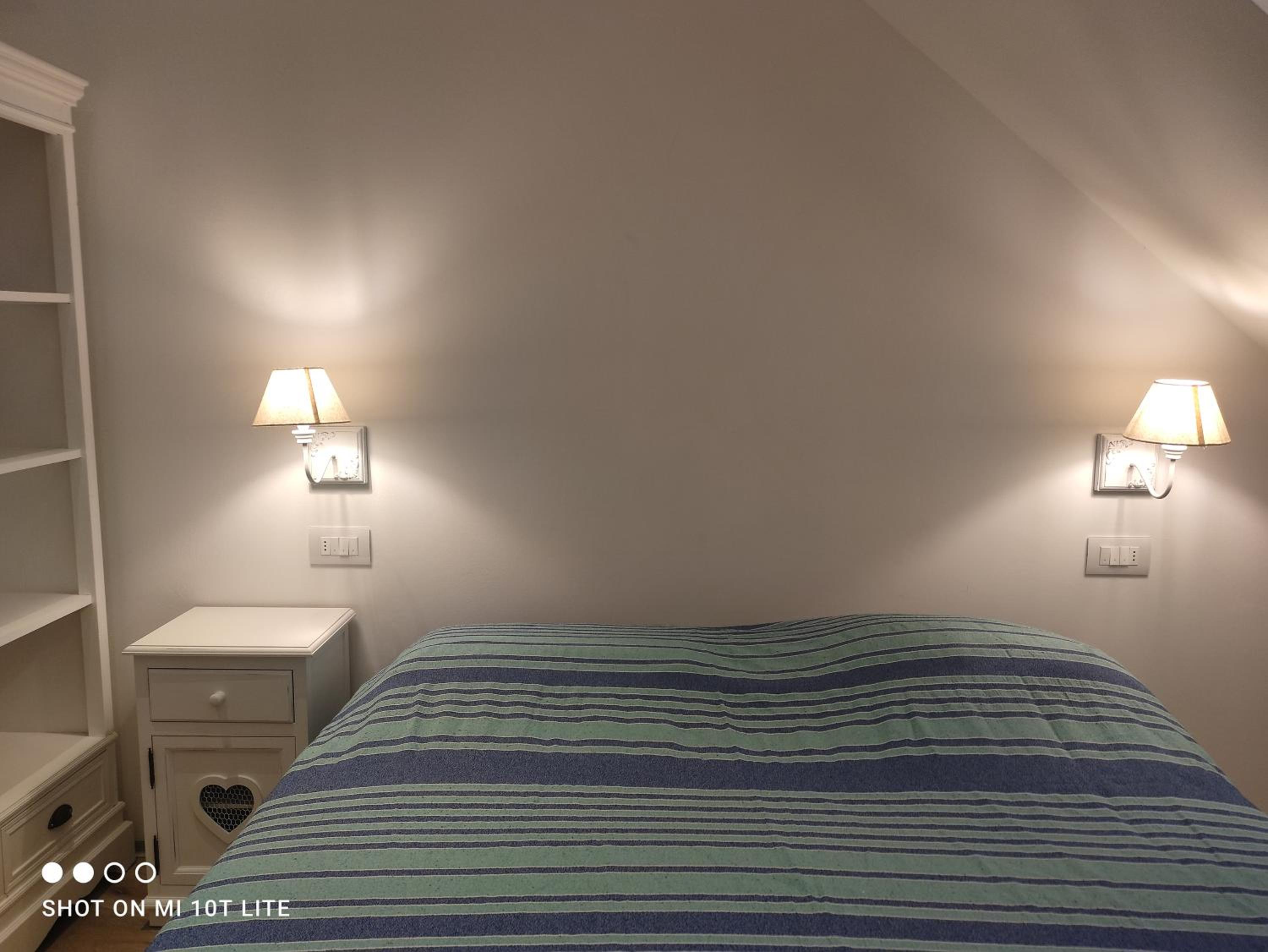 Double Room - Photo 13