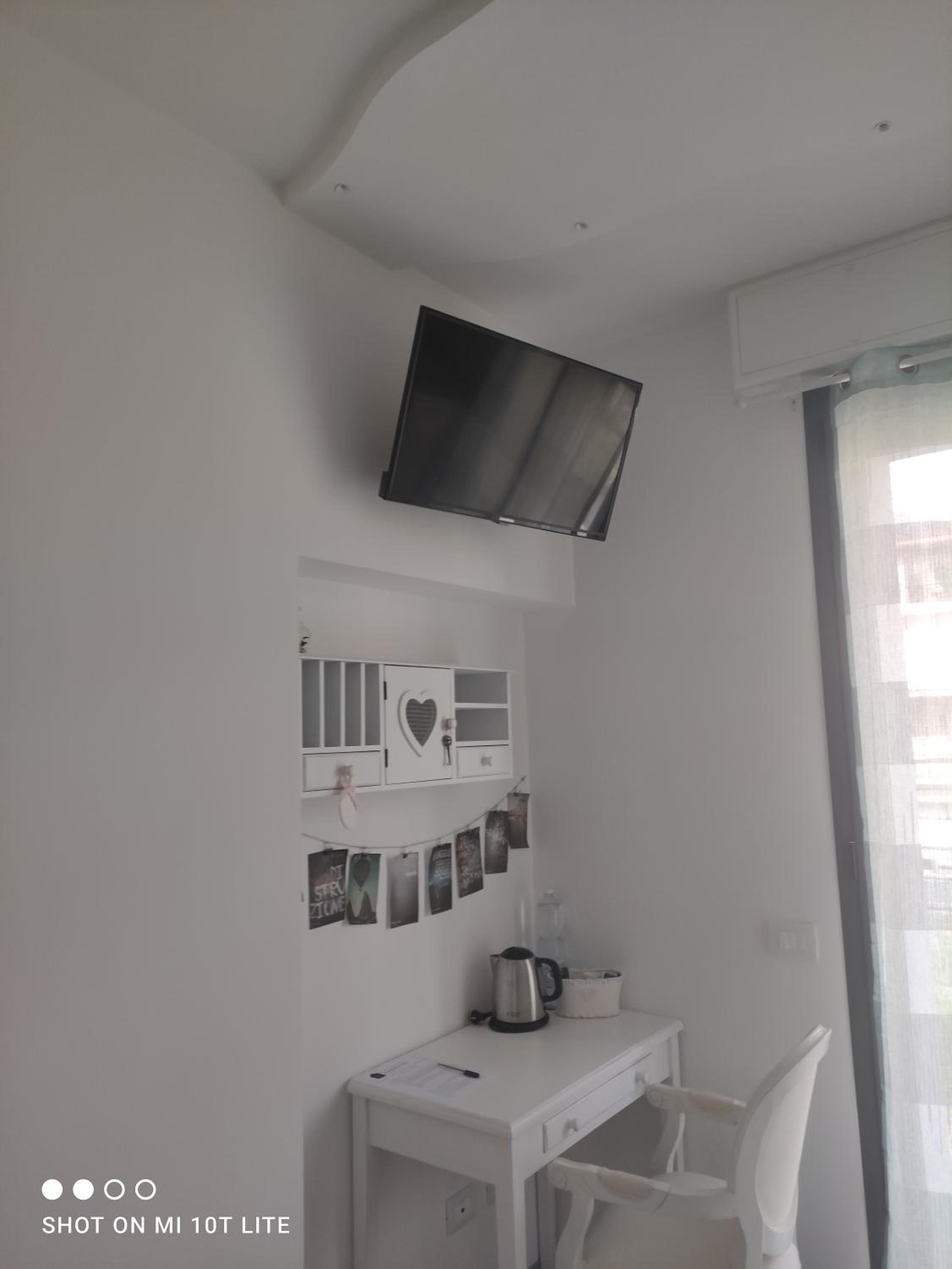 Double Room - Photo 10