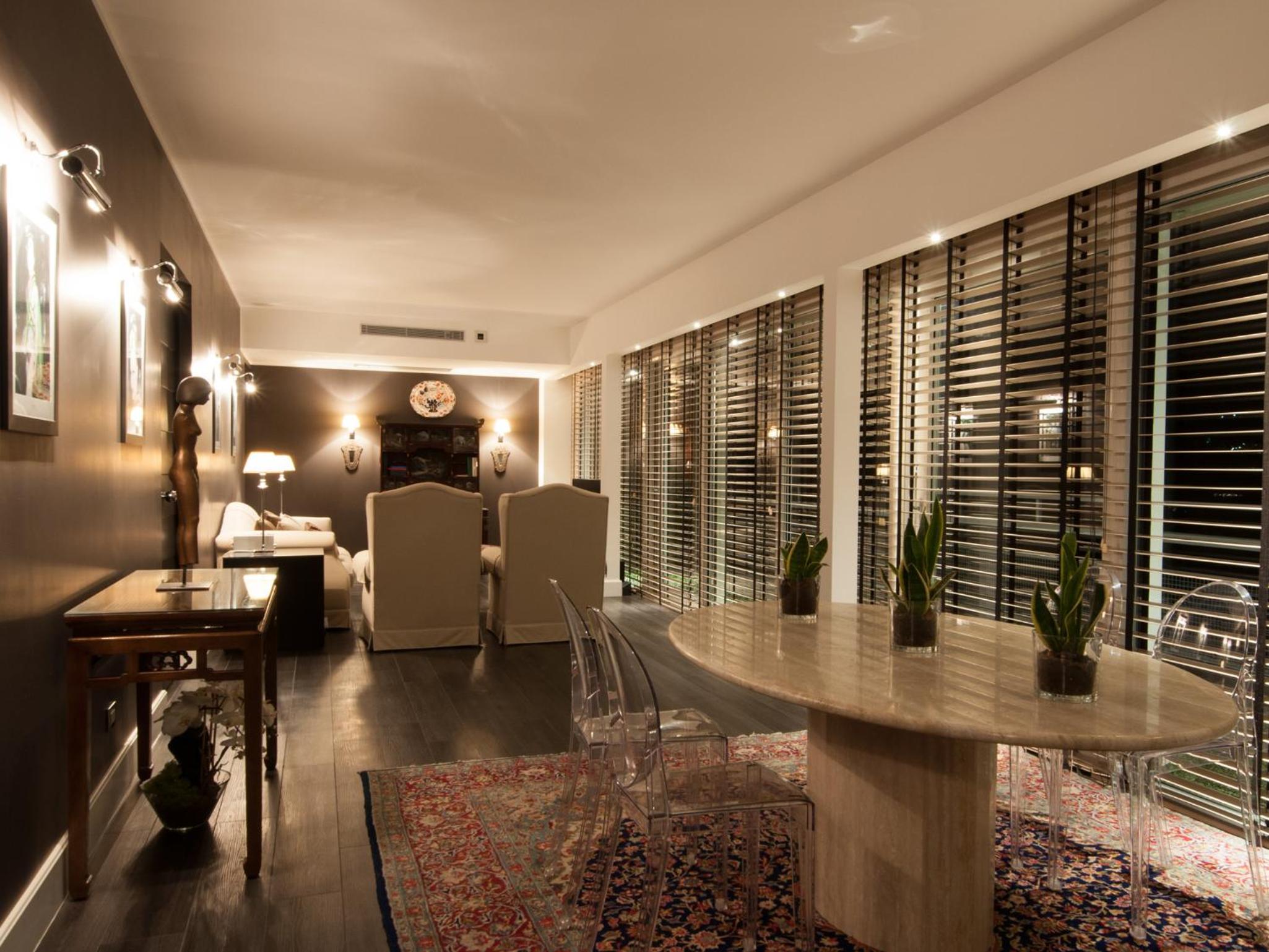 Penthouse Suite with Balcony - Photo 2