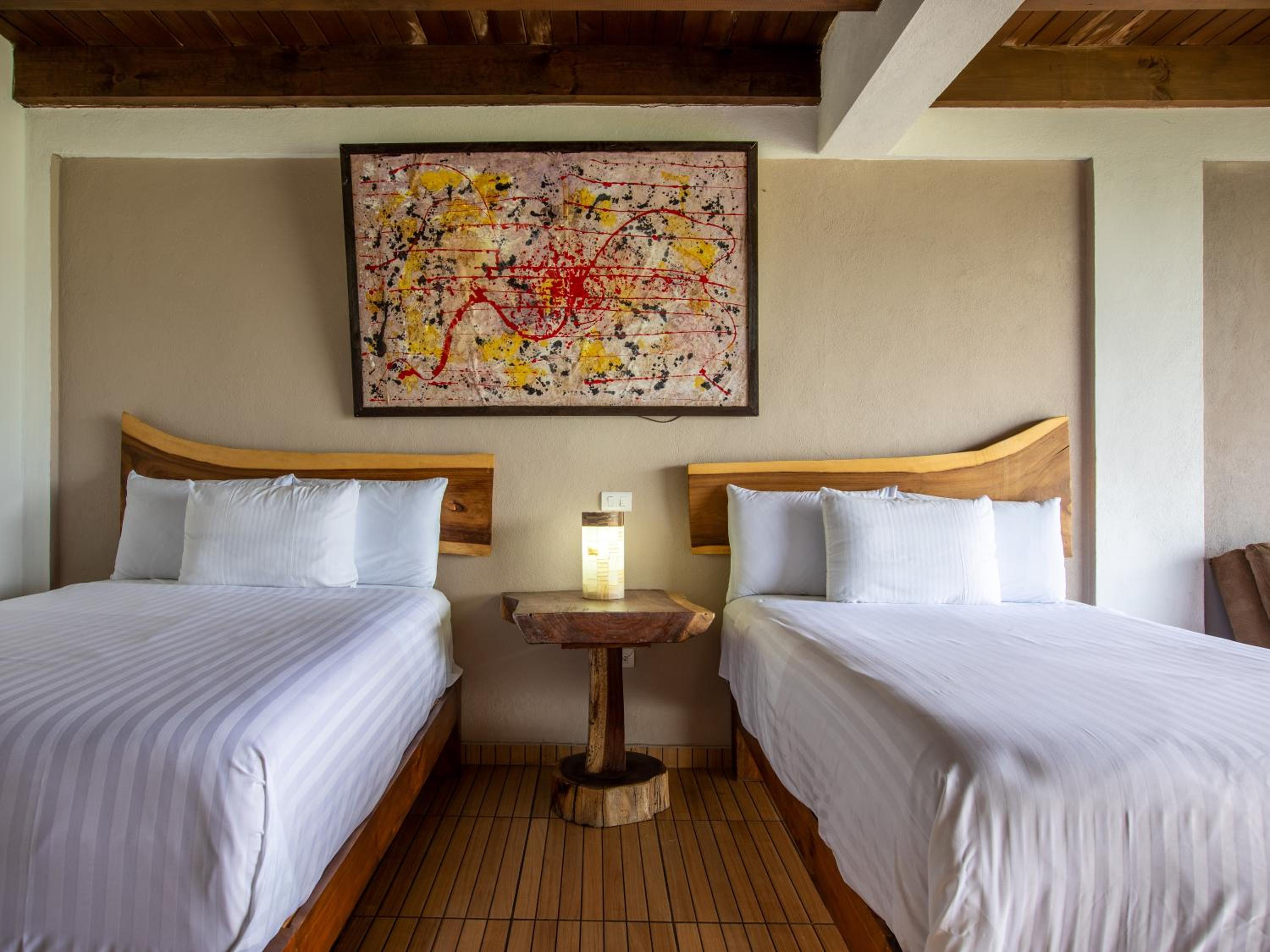 Deluxe Double Room with Two Double Beds photo 3