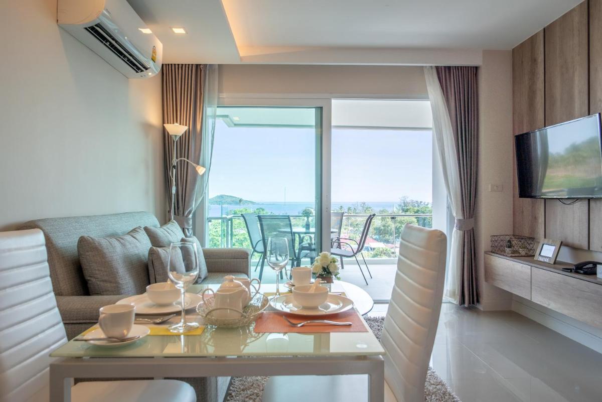 Apartment with Sea View photo 1