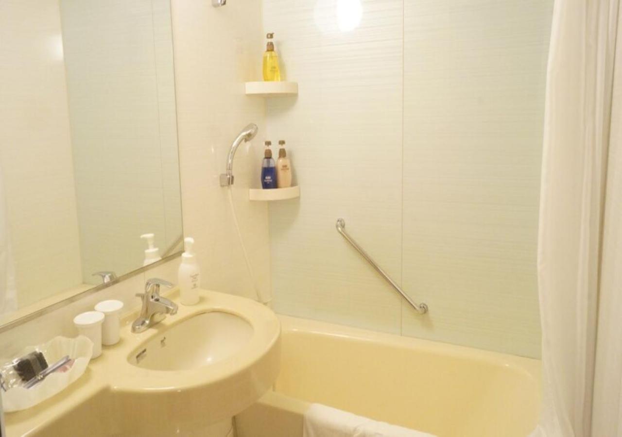 Standard Twin Room - Non-Smoking - Photo 7