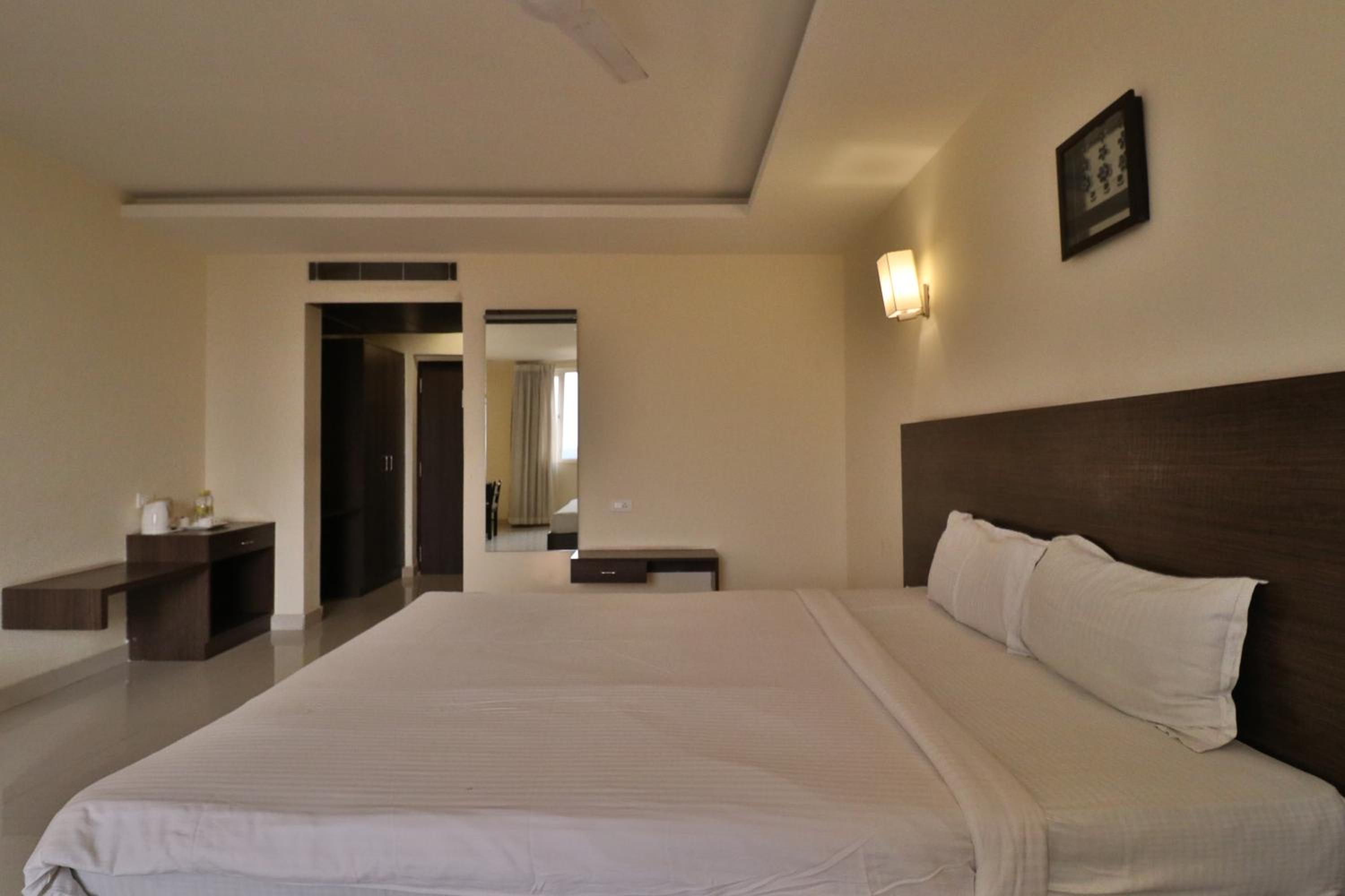 Deluxe Double Room - Photo 2