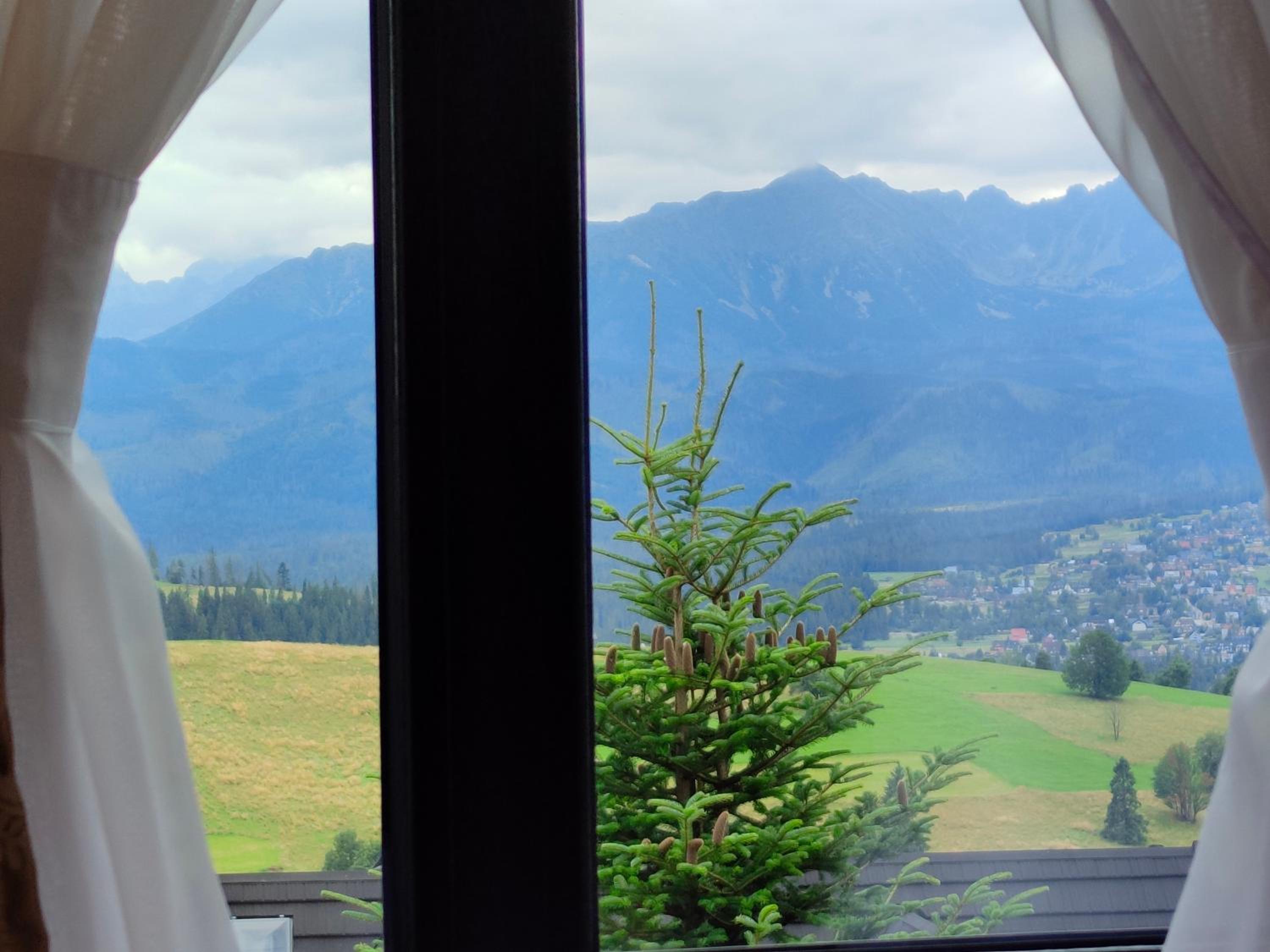 Double Room with Mountain View - Photo 4