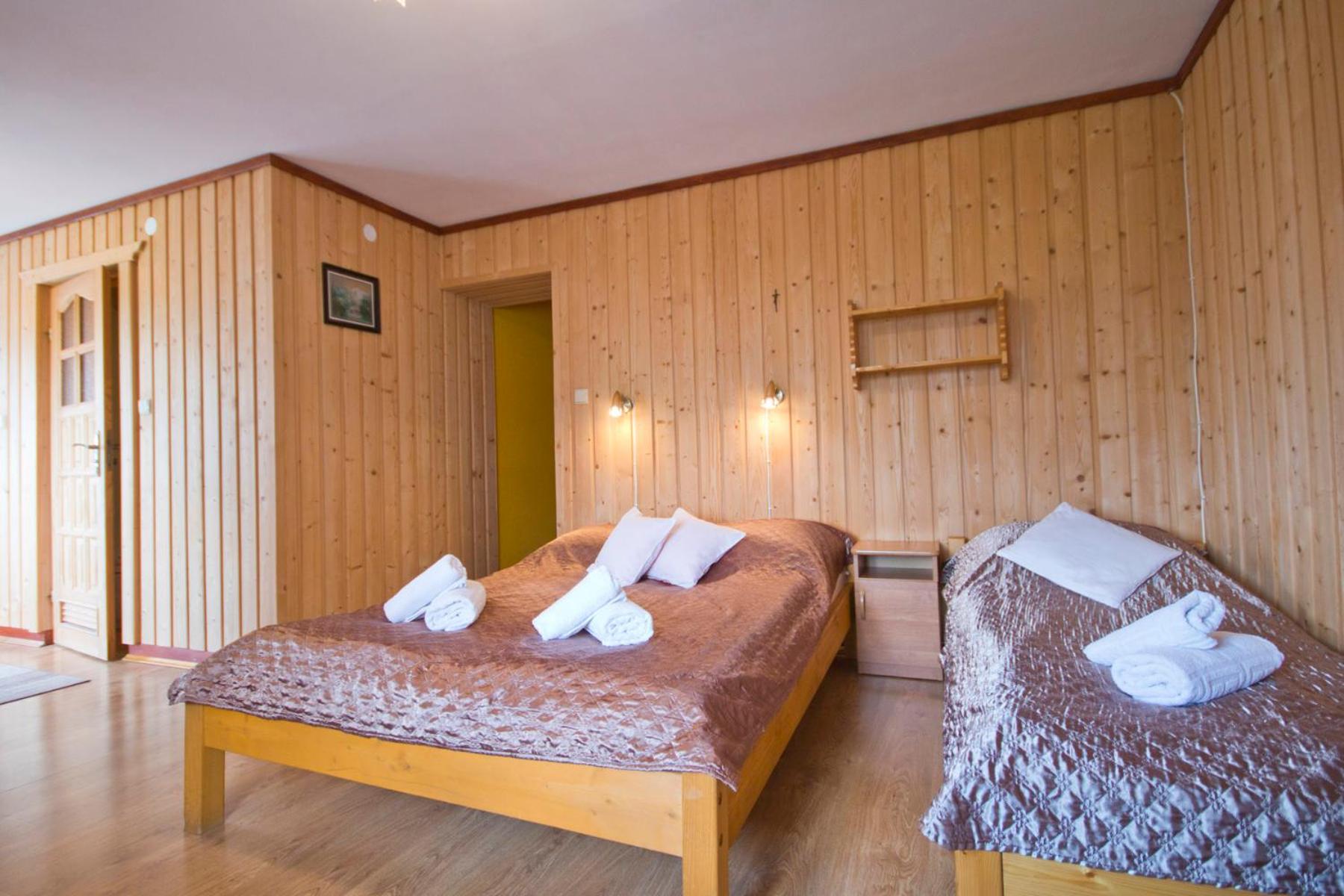 Quadruple Room with Private Bathroom photo 2