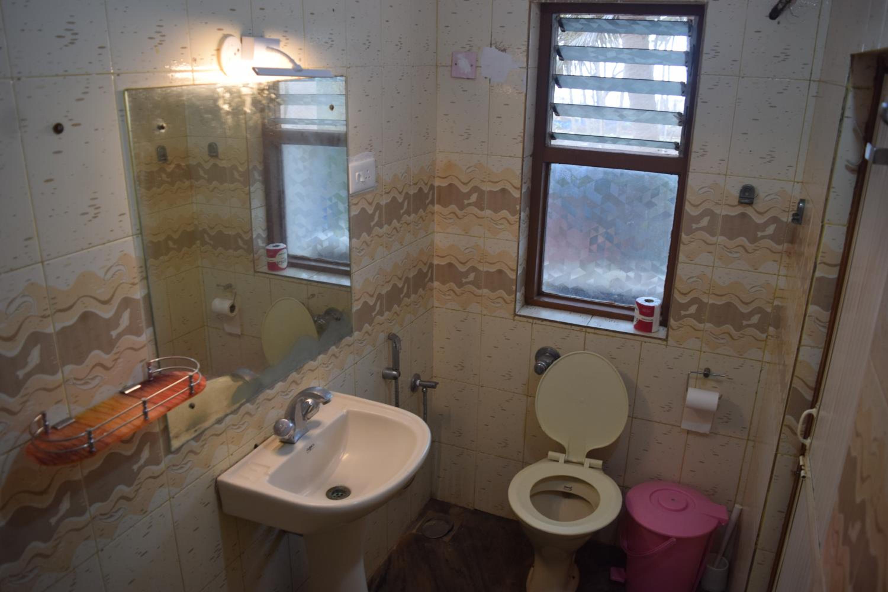 Triple Room with Balcony - Photo 3