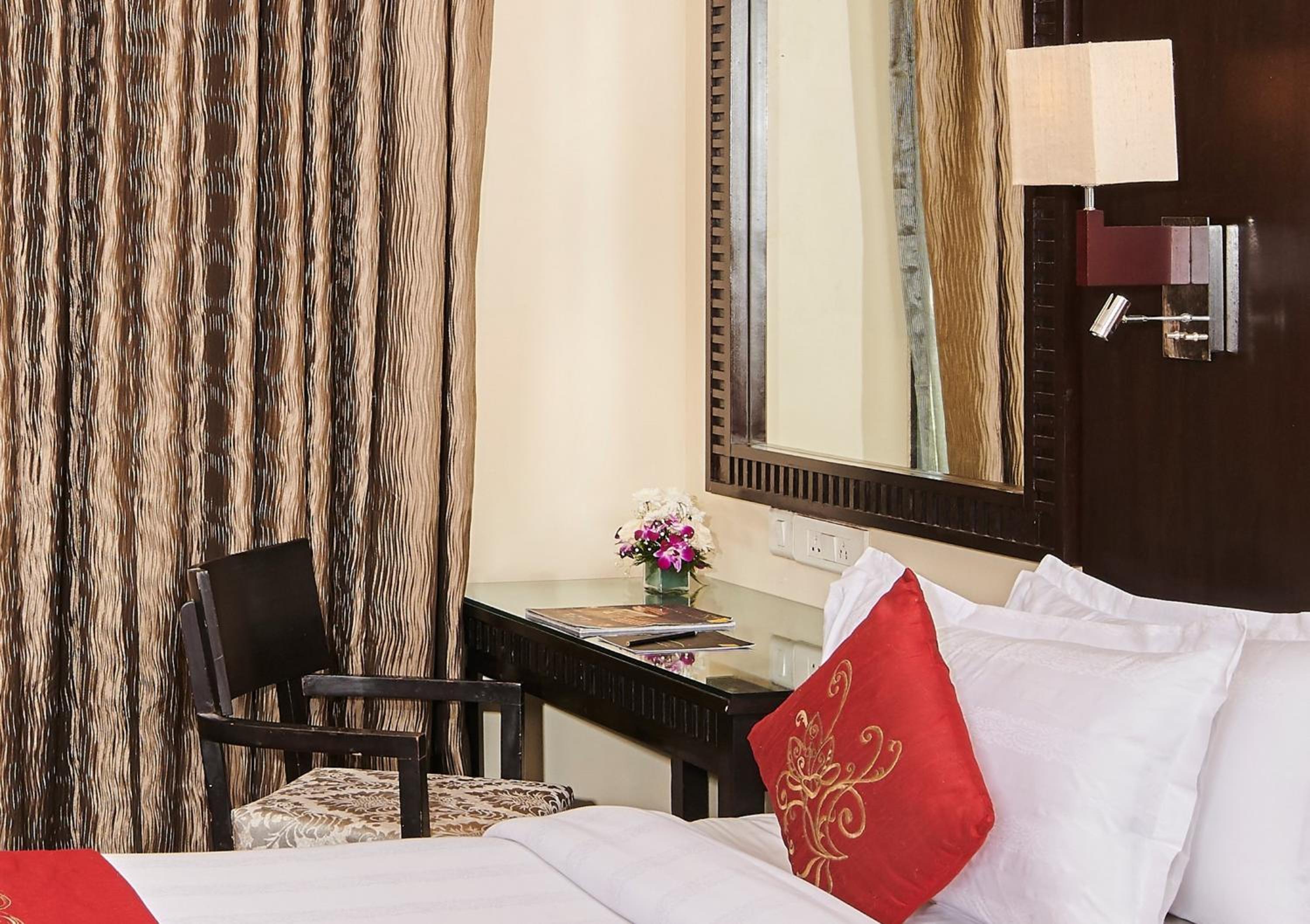 Executive Queen Room