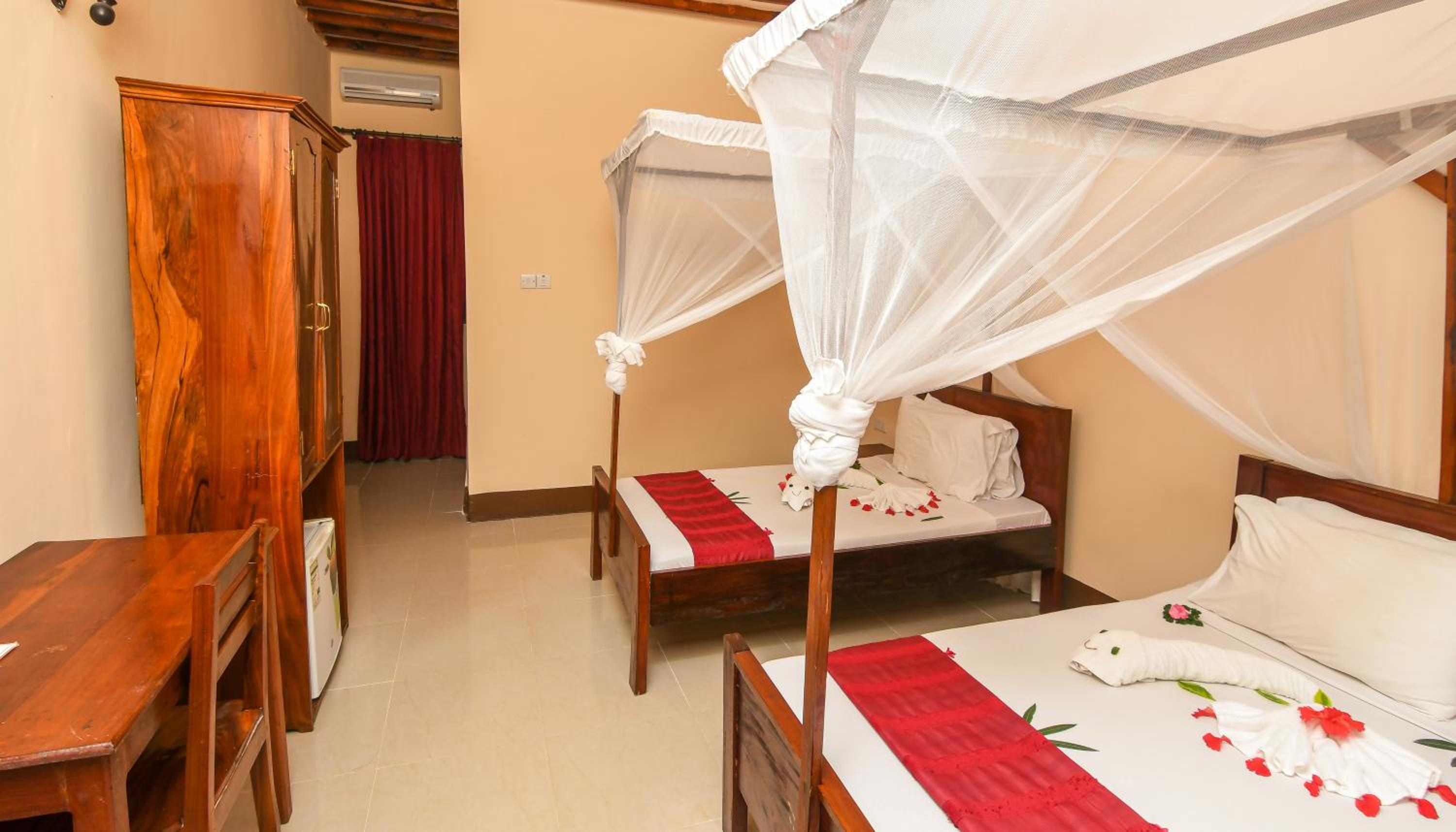 Twin Room with Sea View