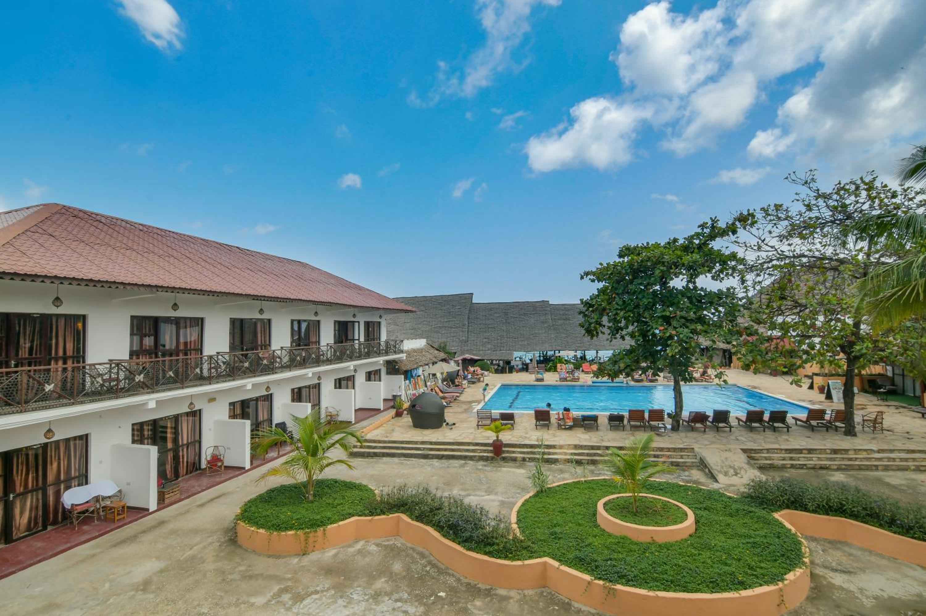 Double Room with Pool View photo 2
