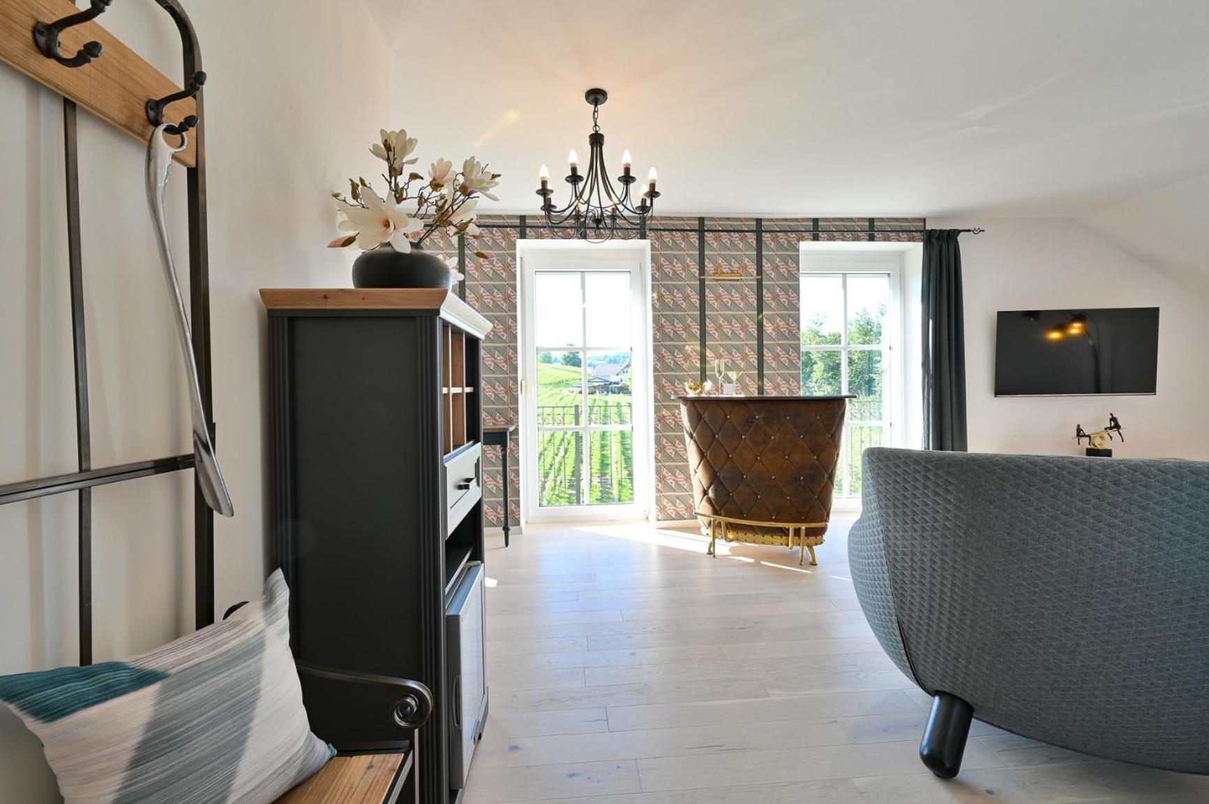 Suite with Balcony photo 1