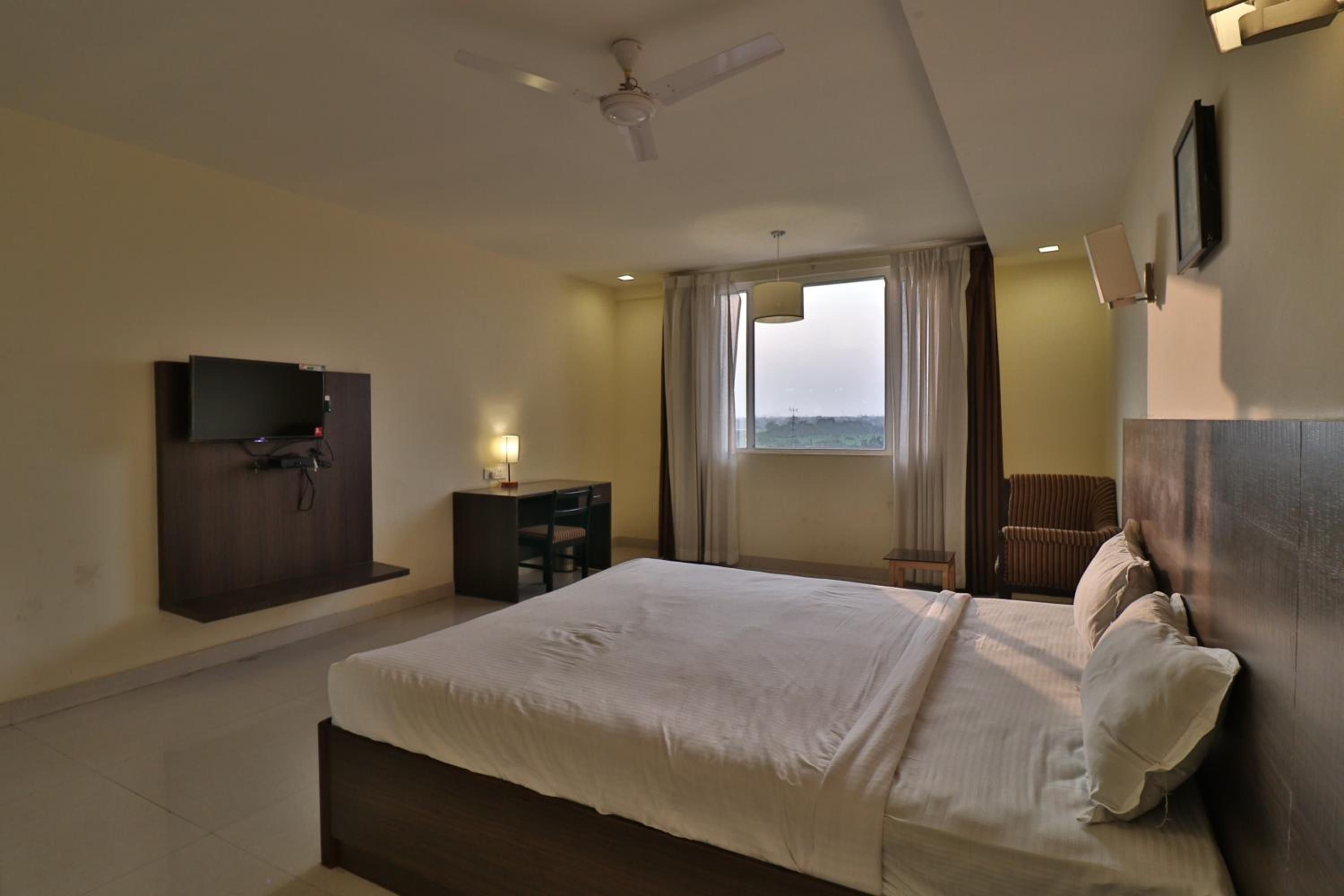 Deluxe Double Room - Photo 1