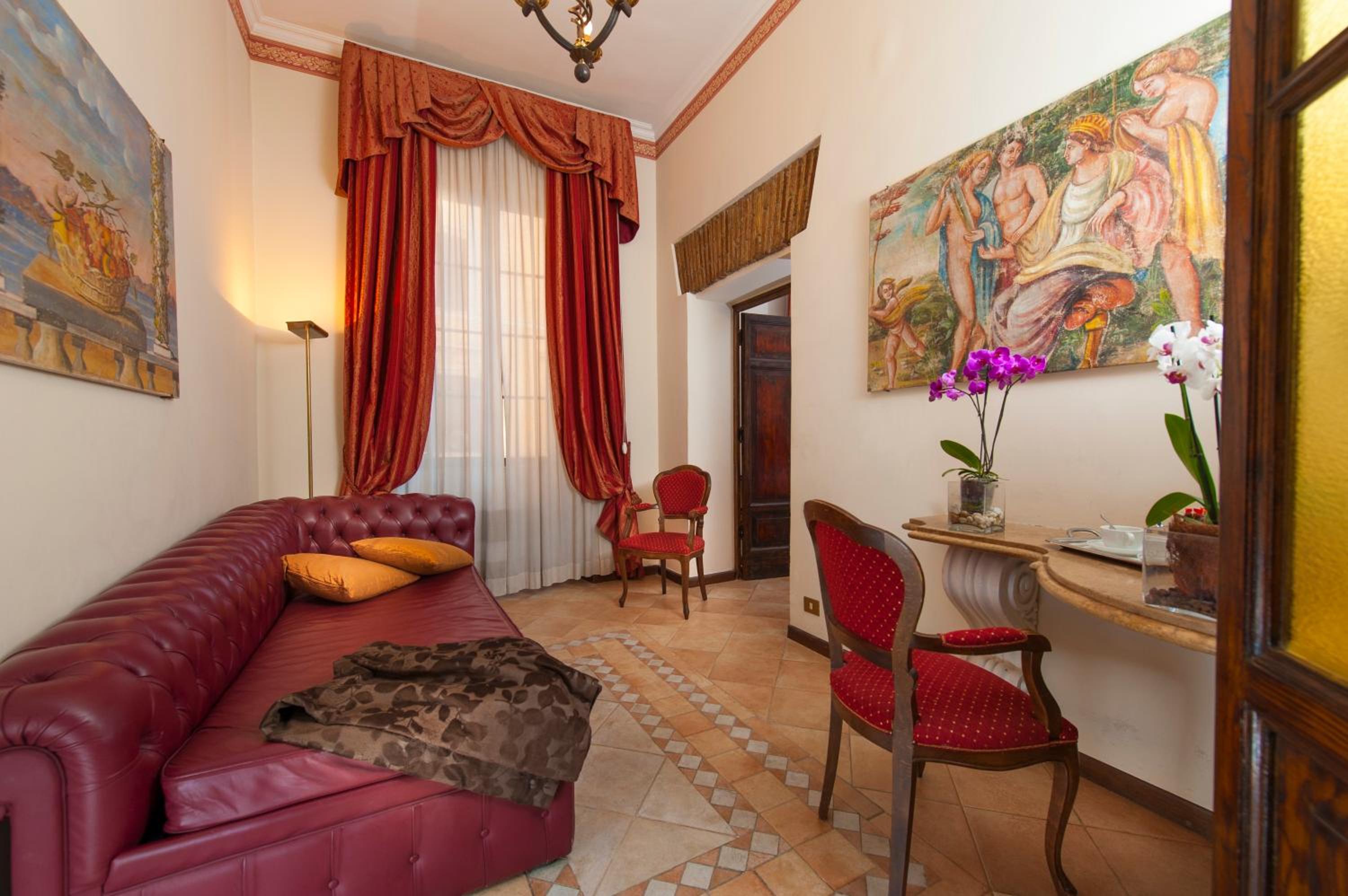 Standard Double or Twin Room photo 1