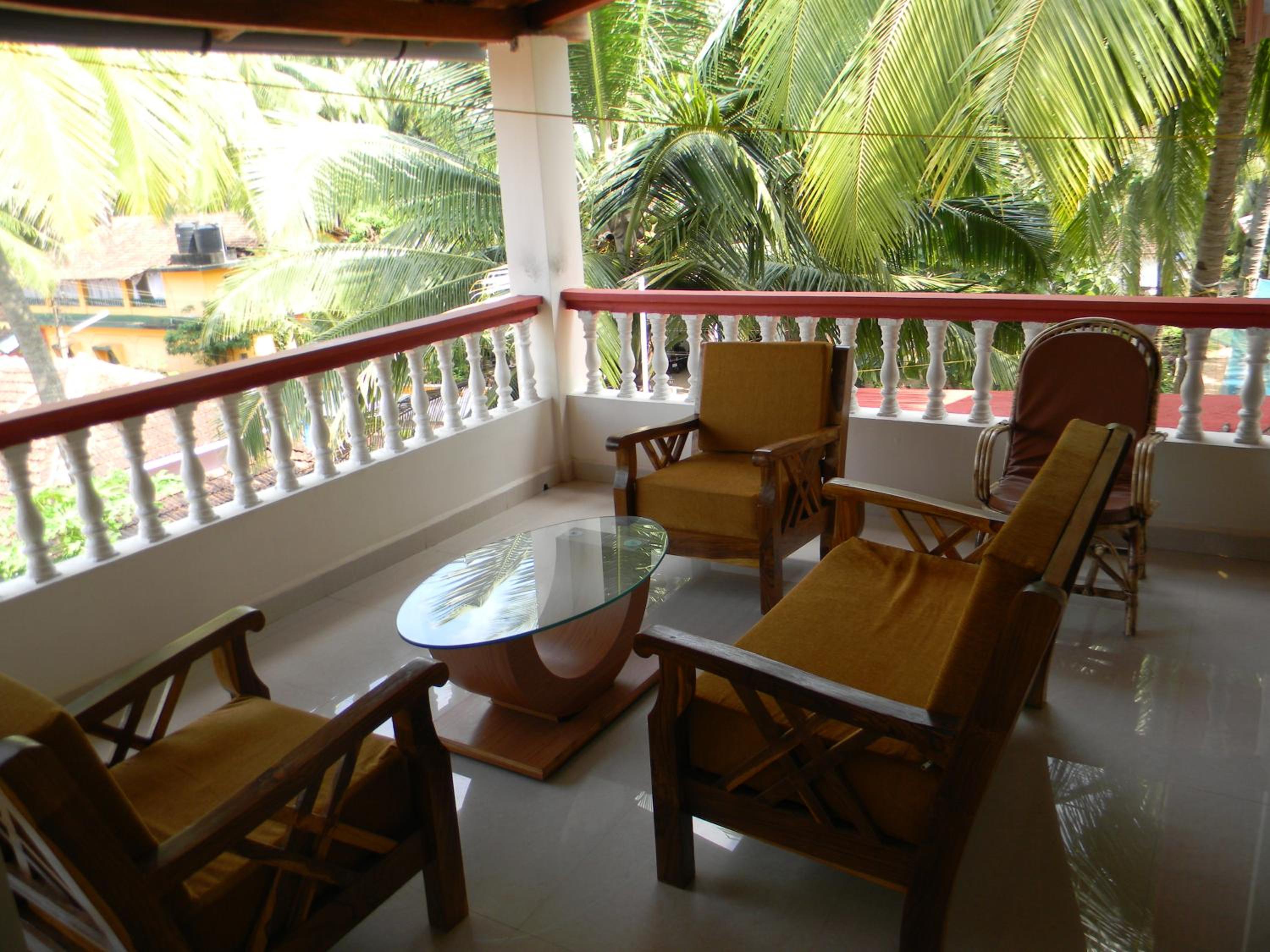 Queen Room with Sea View - Photo 7