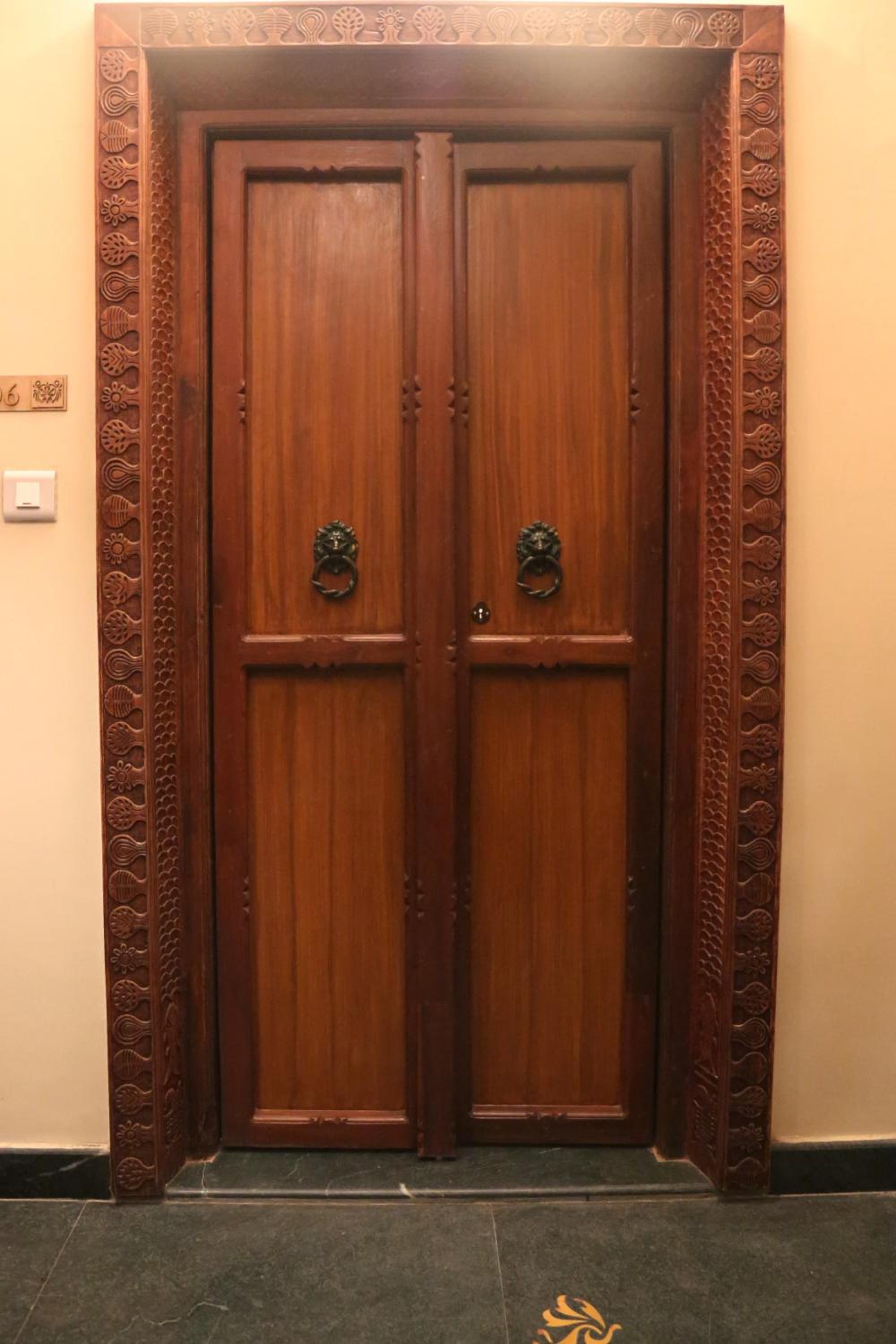 Deluxe King Suite - Photo 8