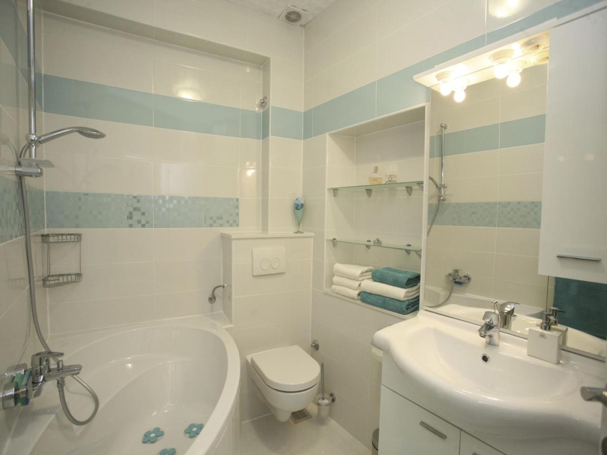 One-Bedroom Apartment - Photo 8
