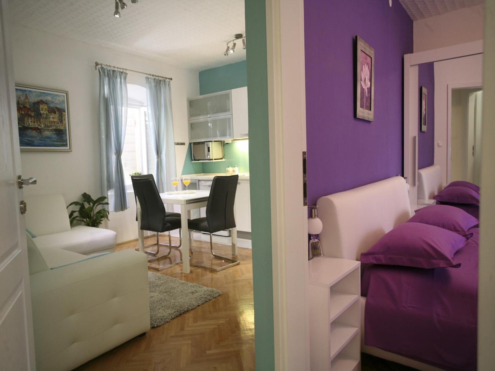 One-Bedroom Apartment - Photo 10