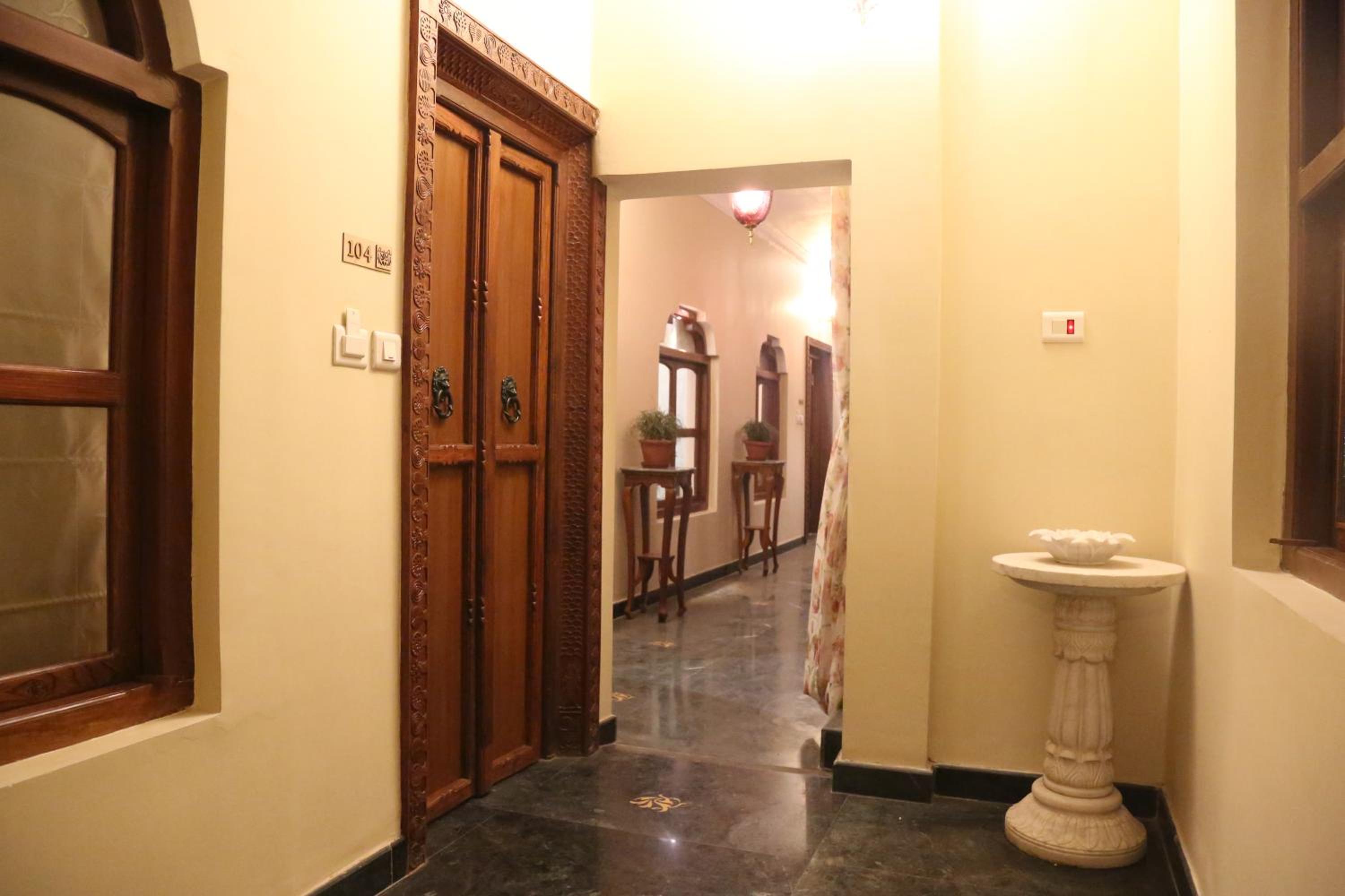Deluxe Suite - Photo 1