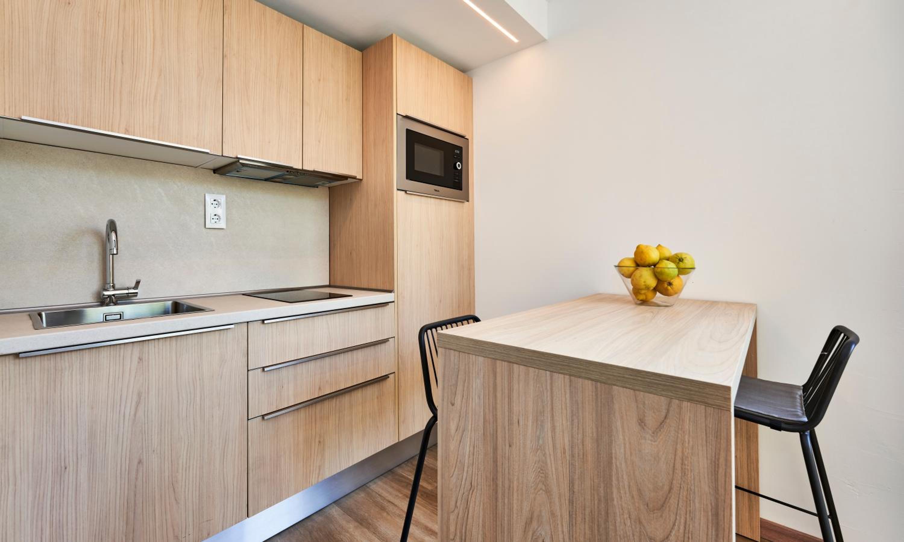 One-Bedroom Apartment (2 Adults + 1 Child) photo 2