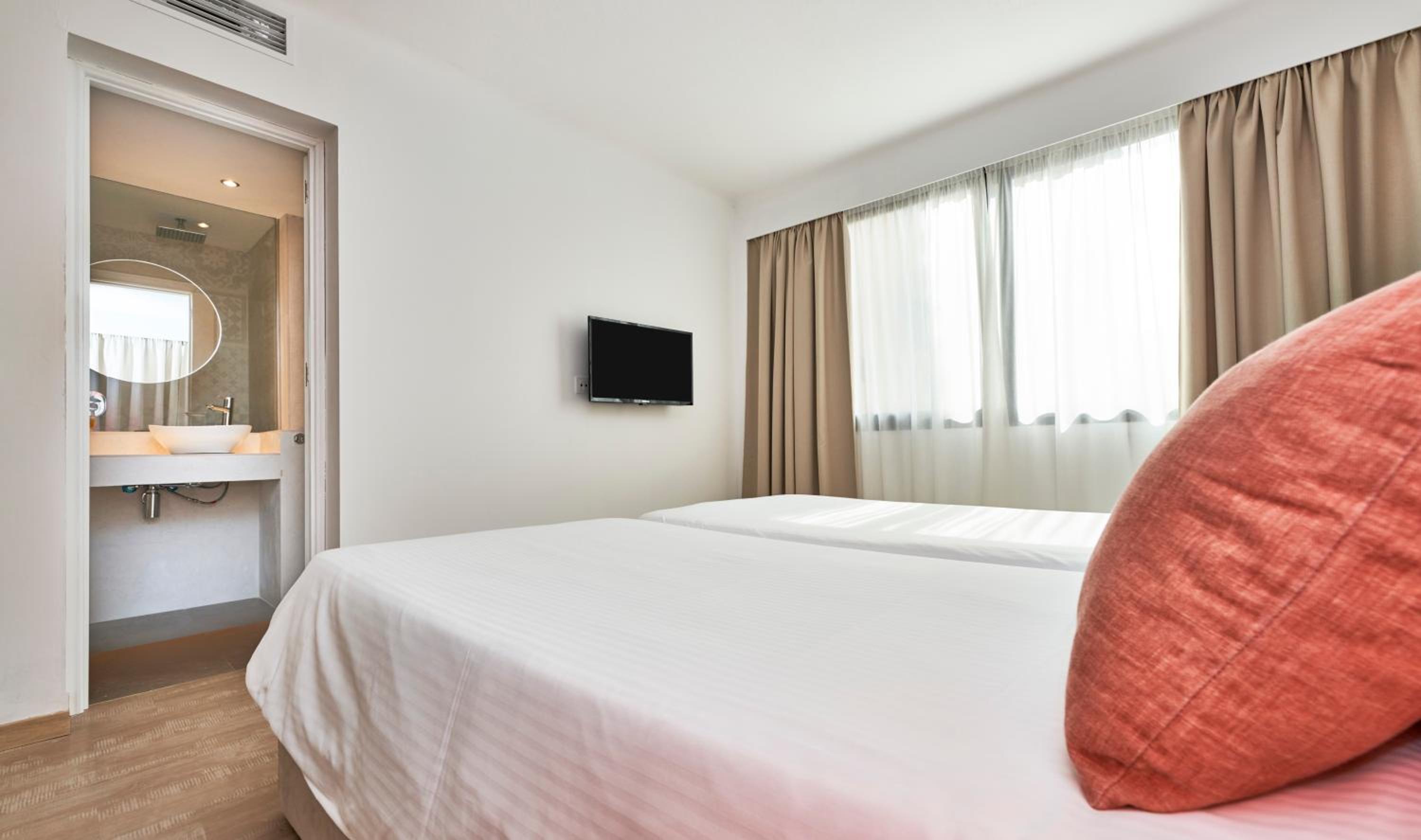 Apartamento de una habitación (2 adultos + 1 niño)