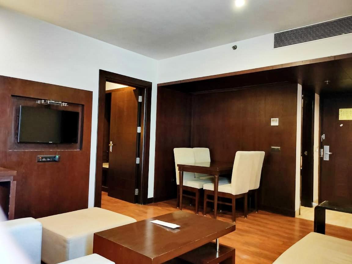 Suite - 1 Bedroom
