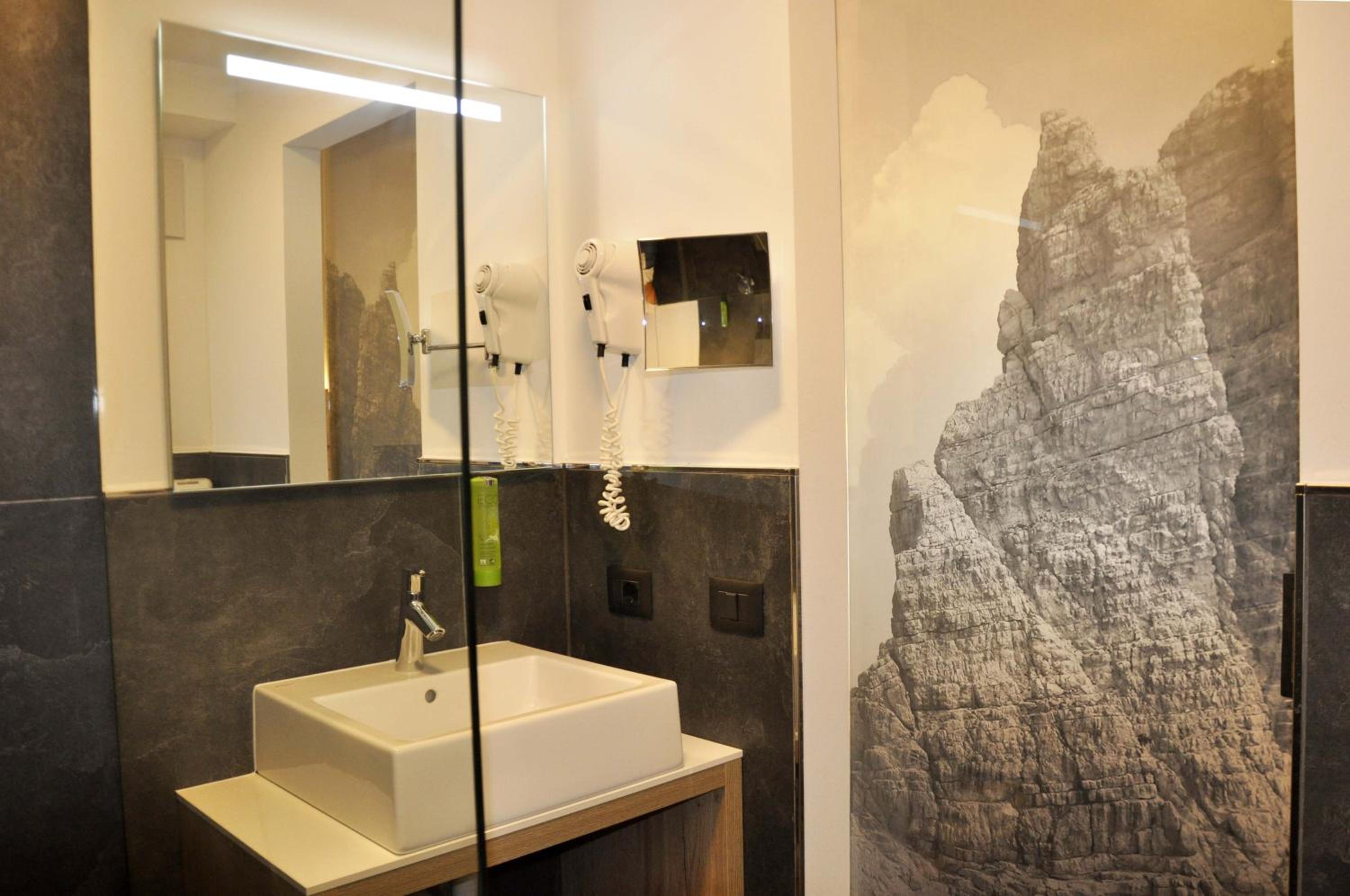 Triple Room - Photo 7