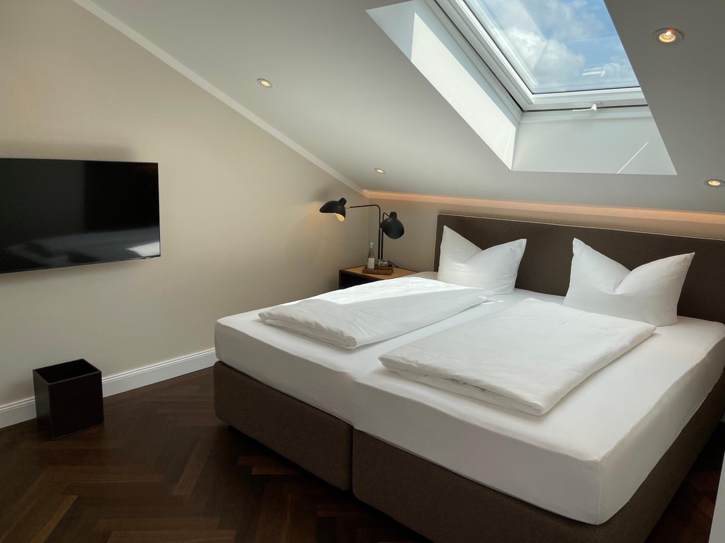 Deluxe Double Room photo 2